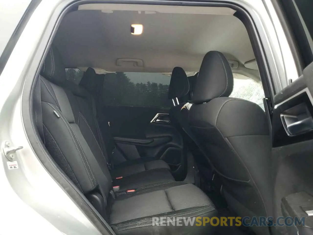 11 Photograph of a damaged car JA4J4TA81NZ015778 MITSUBISHI OUTLANDER 2022