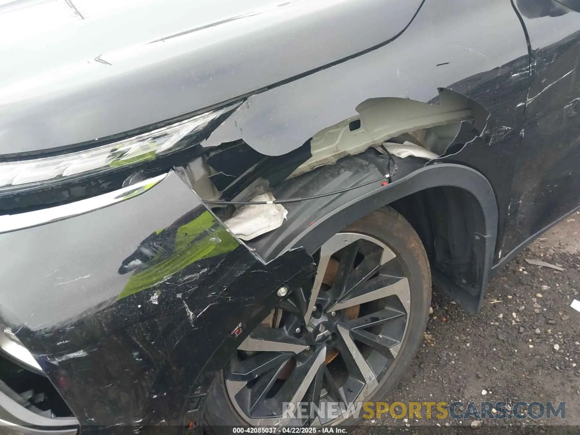 17 Photograph of a damaged car JA4J4TA82NZ047946 MITSUBISHI OUTLANDER 2022