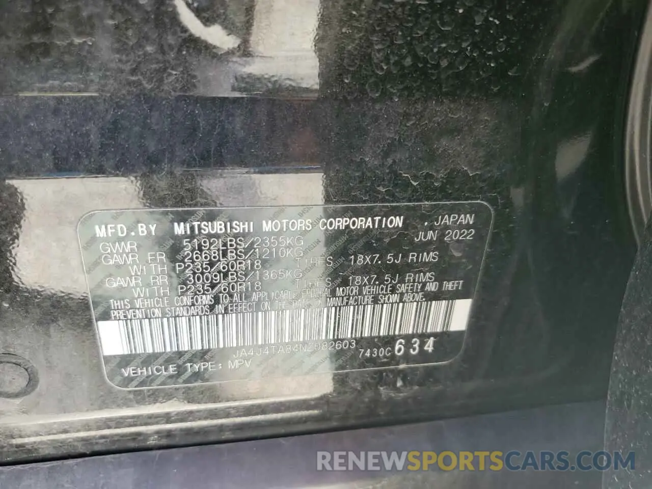 13 Photograph of a damaged car JA4J4TA84NZ082603 MITSUBISHI OUTLANDER 2022