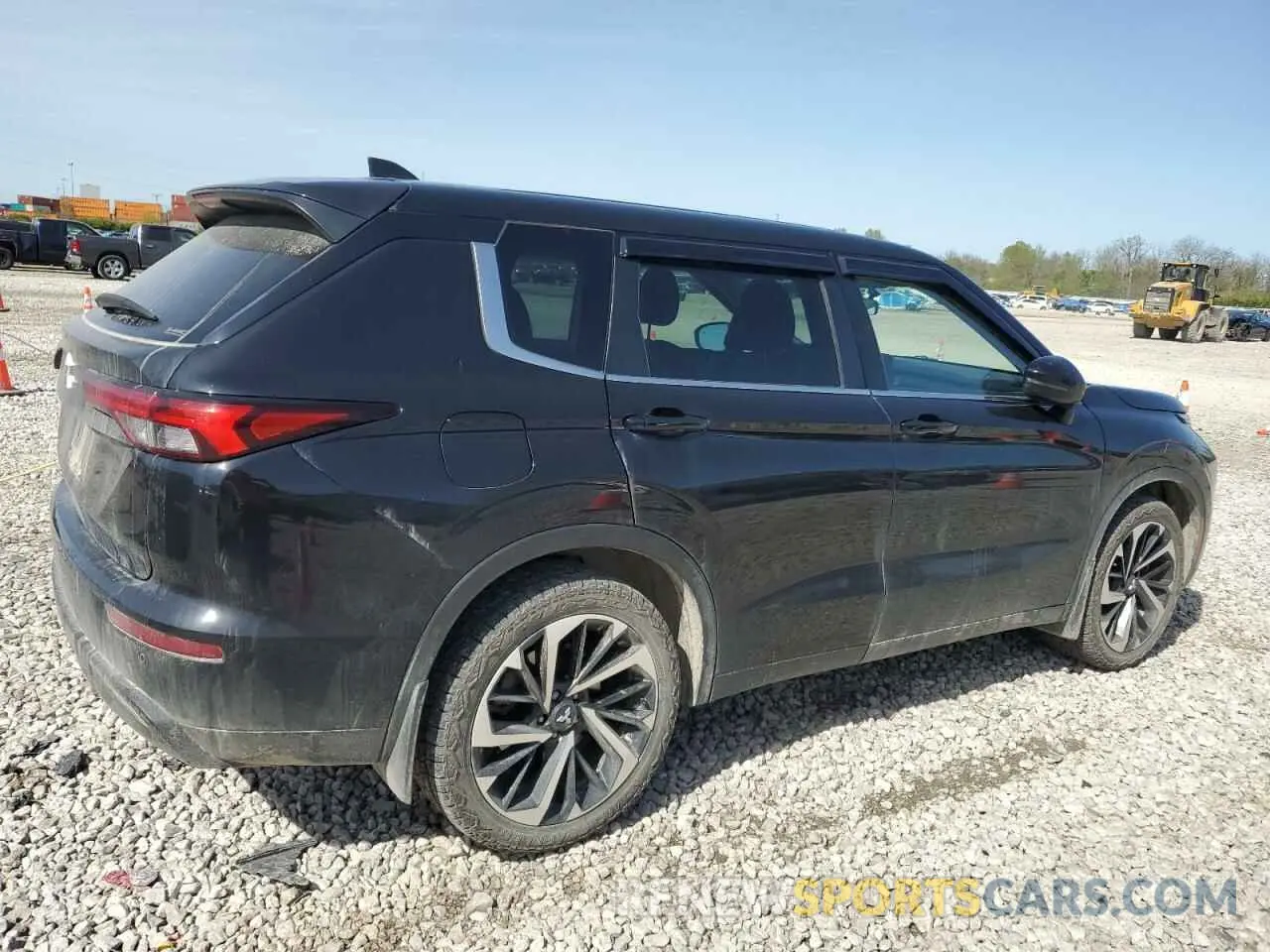 3 Photograph of a damaged car JA4J4TA85NZ073618 MITSUBISHI OUTLANDER 2022
