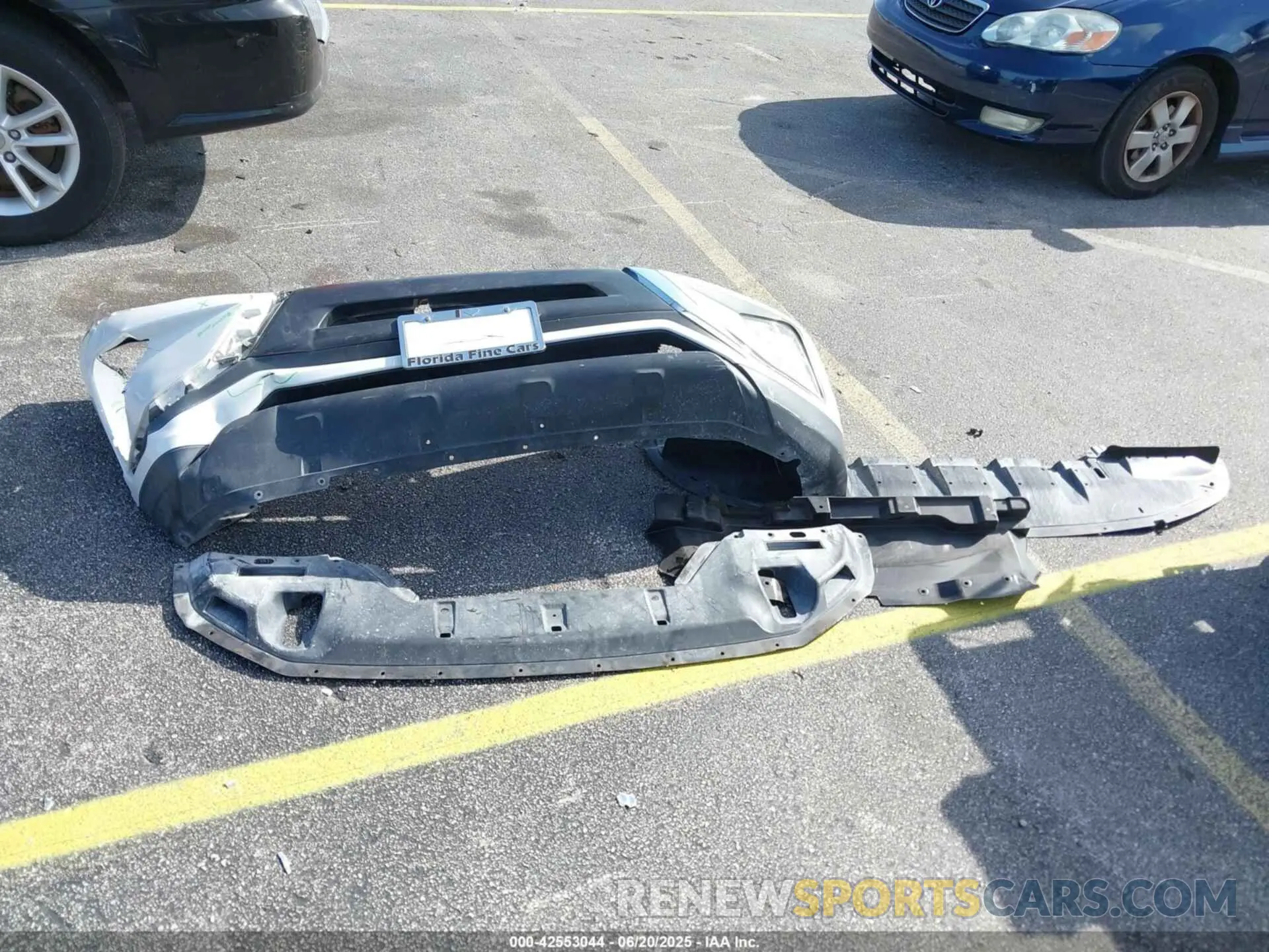 12 Photograph of a damaged car JA4J4TA85NZ086725 MITSUBISHI OUTLANDER 2022