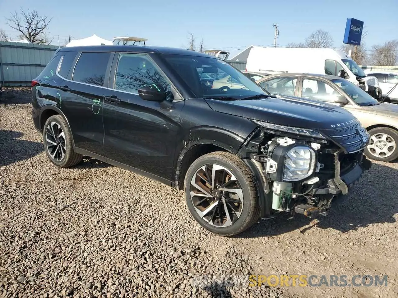 4 Photograph of a damaged car JA4J4TA87NZ035291 MITSUBISHI OUTLANDER 2022
