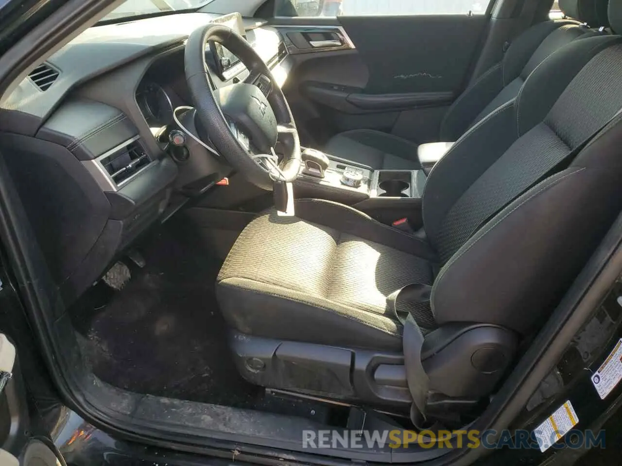 7 Photograph of a damaged car JA4J4TA87NZ035291 MITSUBISHI OUTLANDER 2022