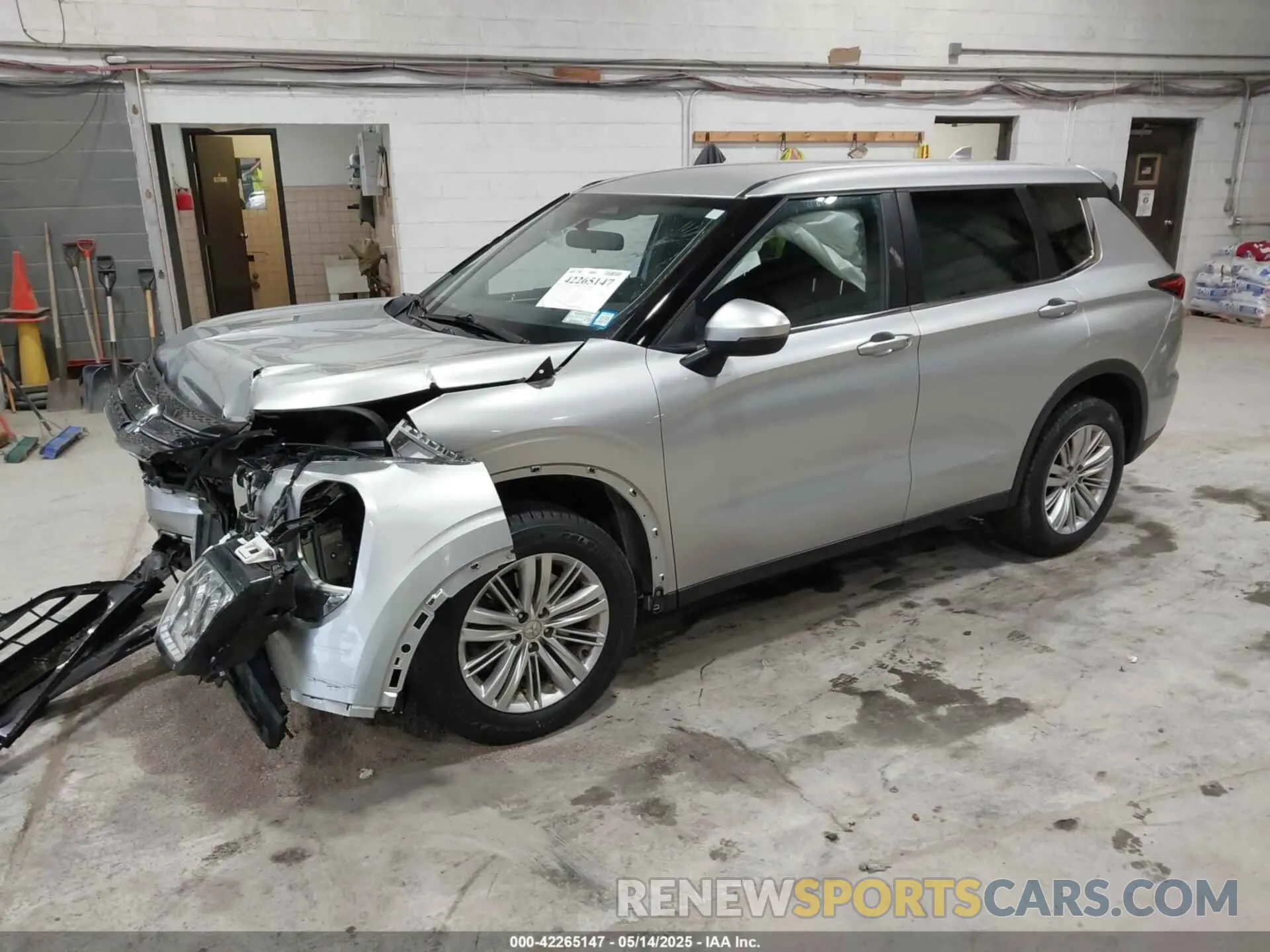2 Photograph of a damaged car JA4J4TA89NZ033459 MITSUBISHI OUTLANDER 2022