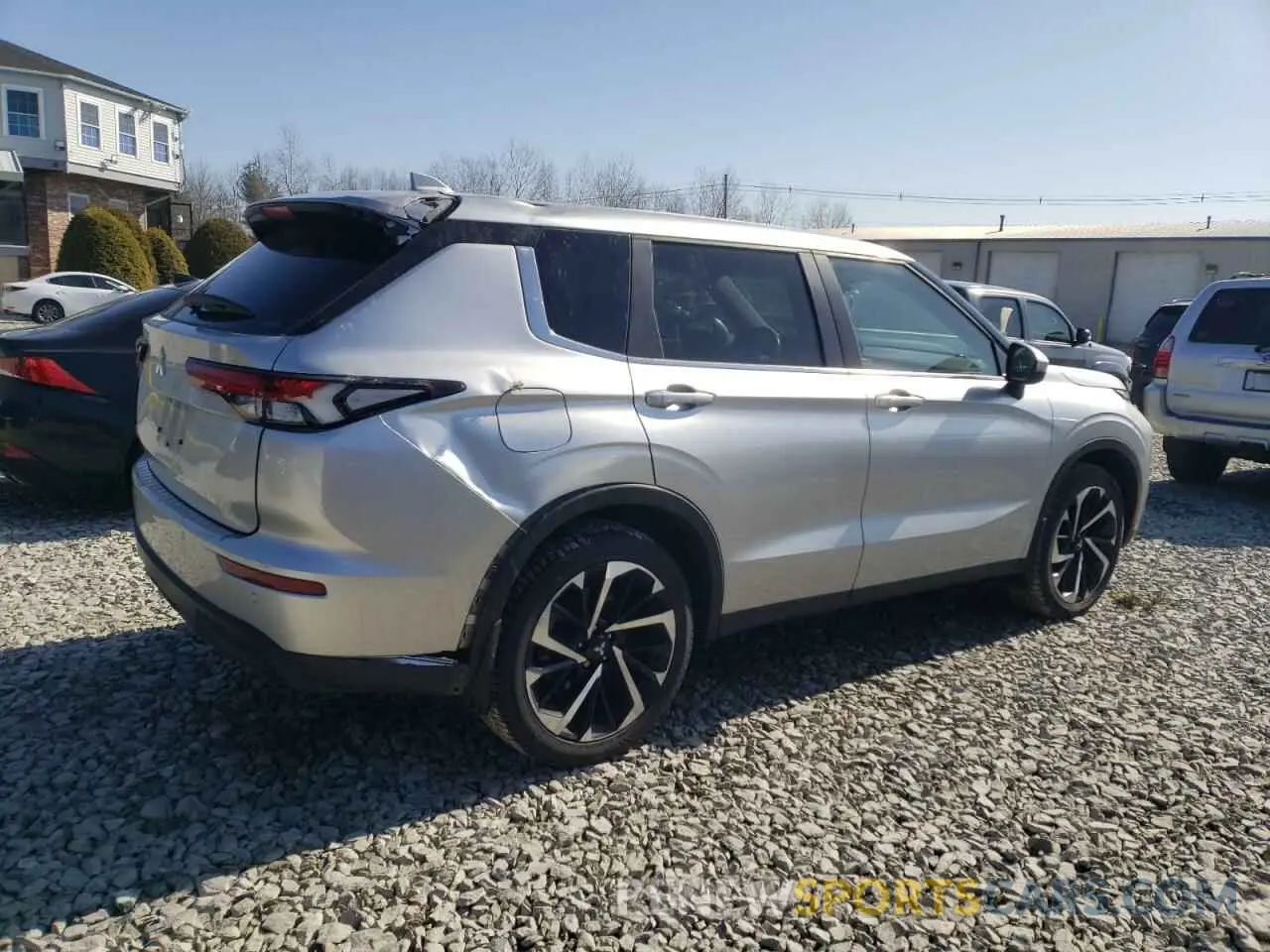 3 Photograph of a damaged car JA4J4TA8XNZ061576 MITSUBISHI OUTLANDER 2022