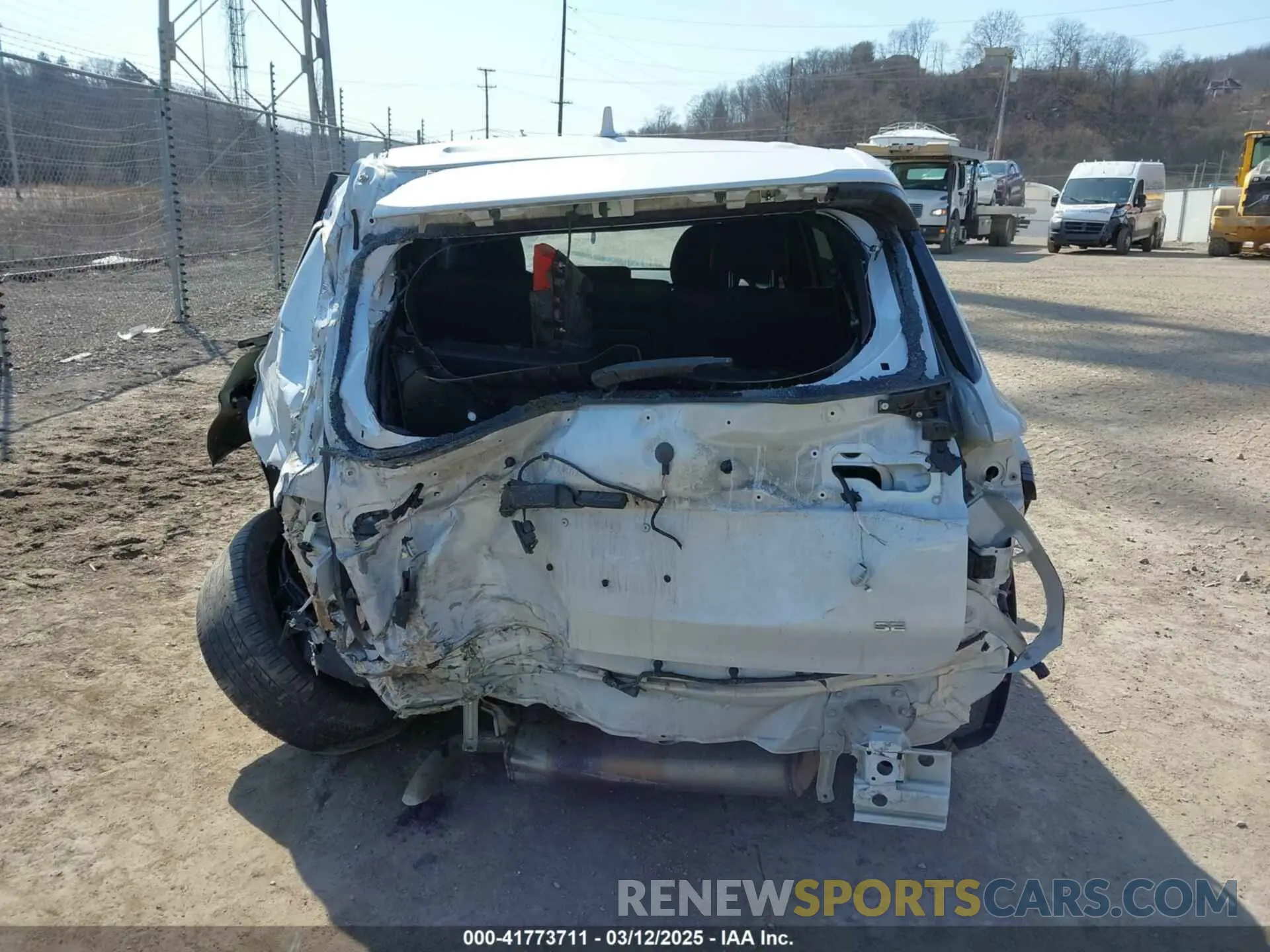 16 Photograph of a damaged car JA4J4UA80NZ033078 MITSUBISHI OUTLANDER 2022