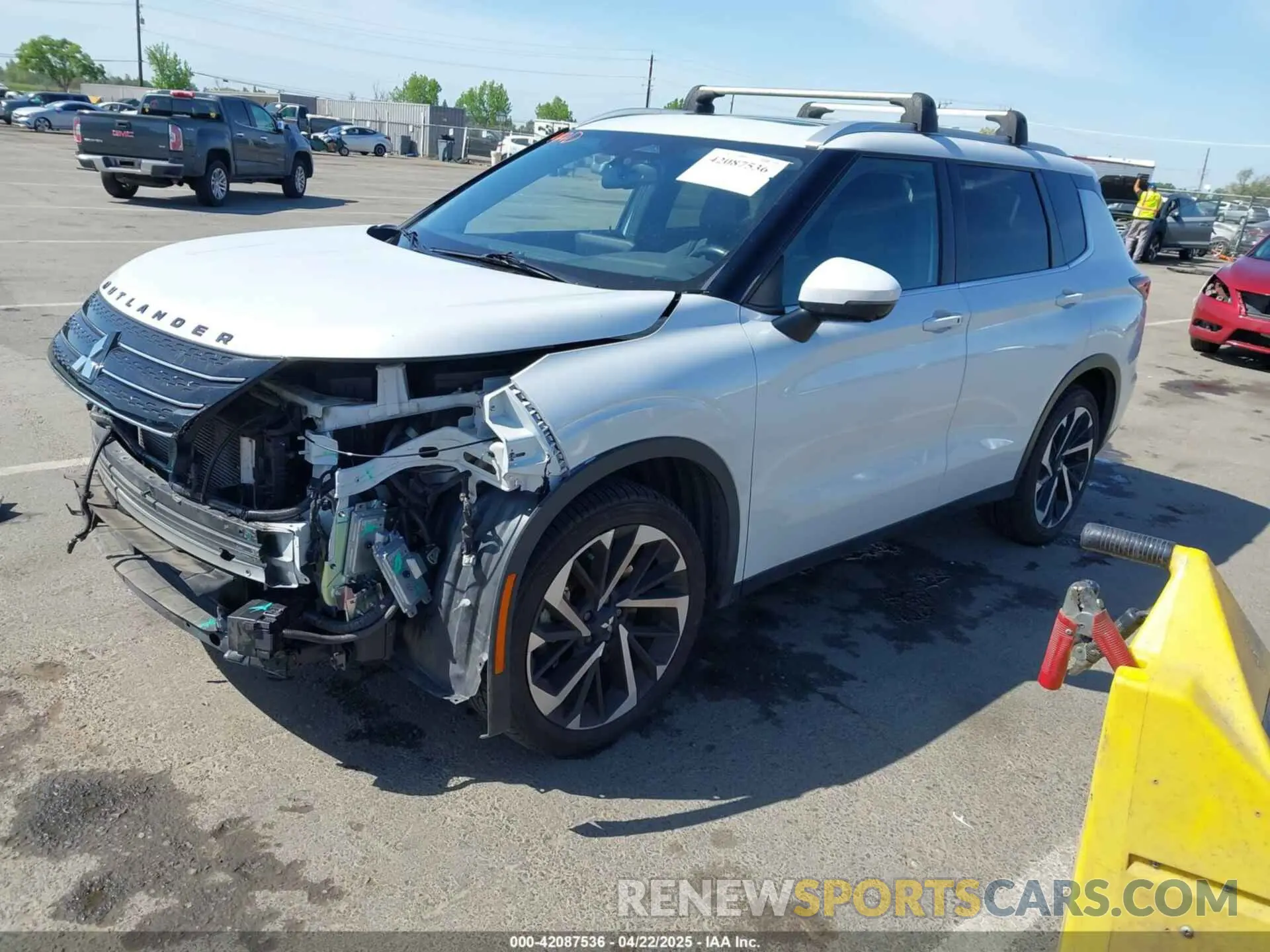 2 Photograph of a damaged car JA4J4UA80NZ038832 MITSUBISHI OUTLANDER 2022