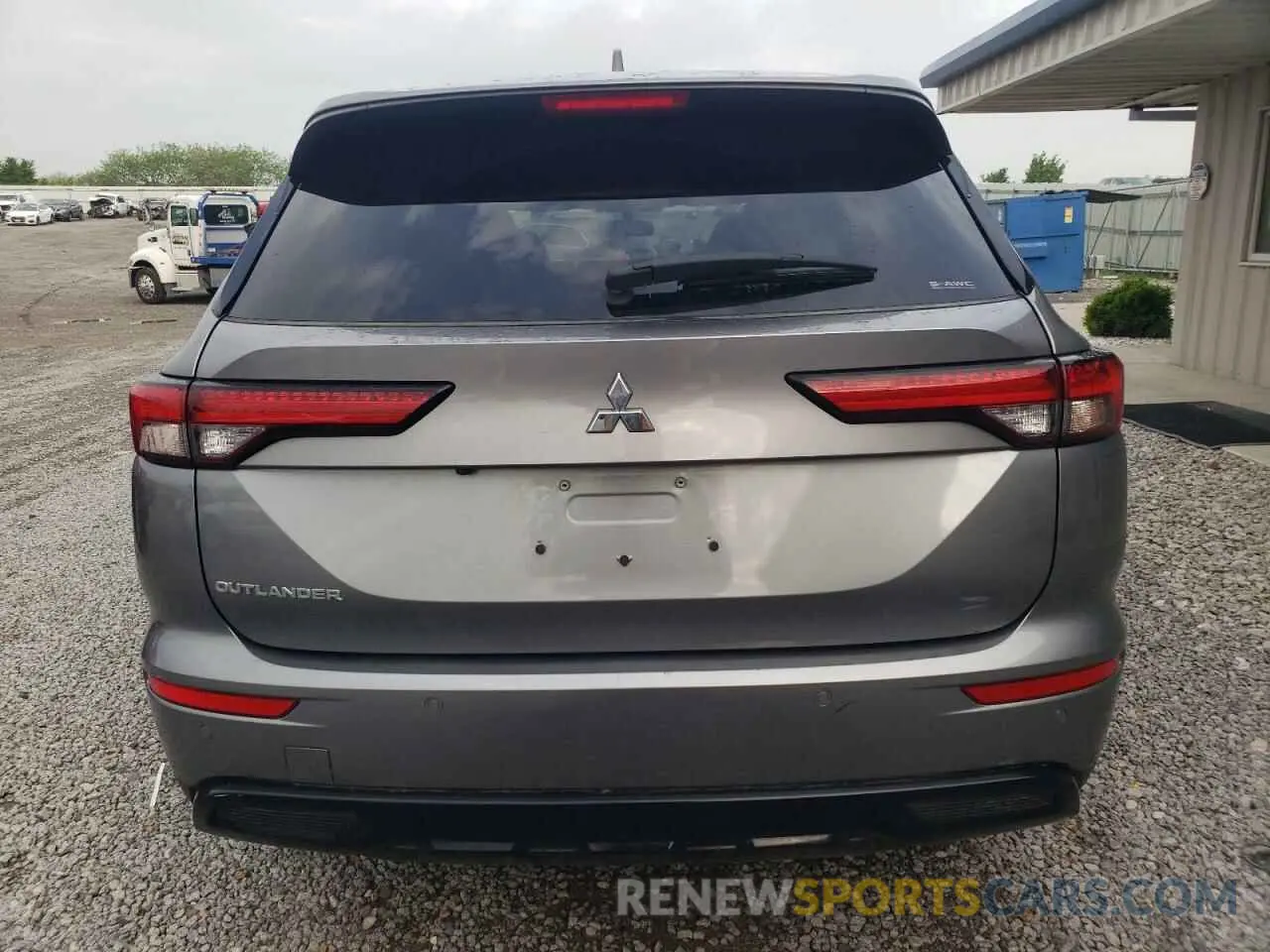6 Photograph of a damaged car JA4J4UA81NZ090275 MITSUBISHI OUTLANDER 2022