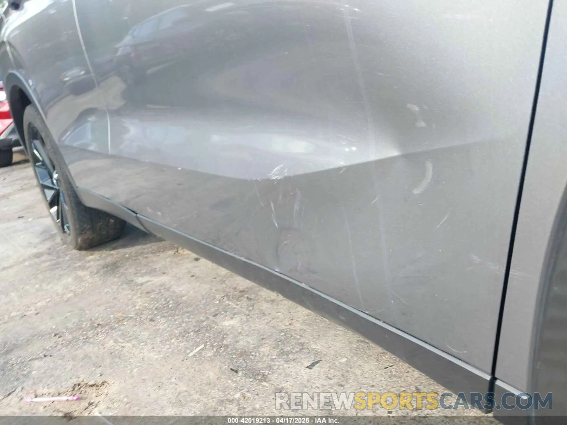 17 Photograph of a damaged car JA4J4UA82NZ070634 MITSUBISHI OUTLANDER 2022