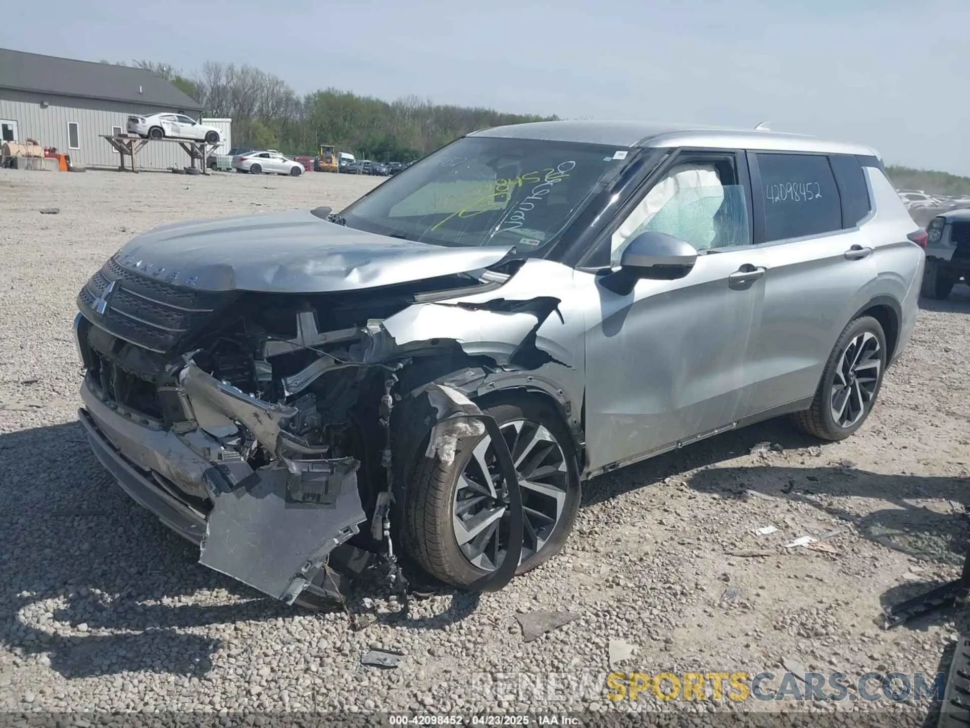 2 Photograph of a damaged car JA4J4UA83NZ066527 MITSUBISHI OUTLANDER 2022