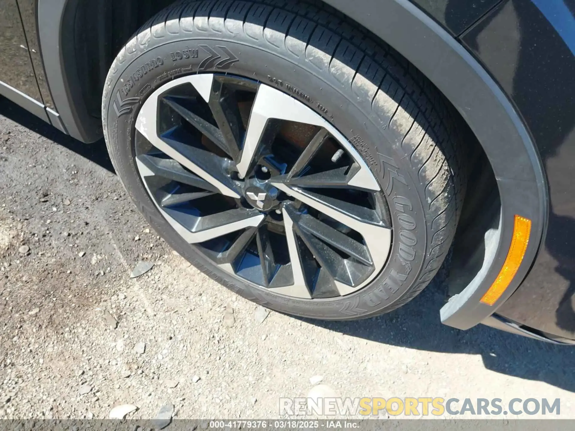 12 Photograph of a damaged car JA4J4UA84NZ013979 MITSUBISHI OUTLANDER 2022