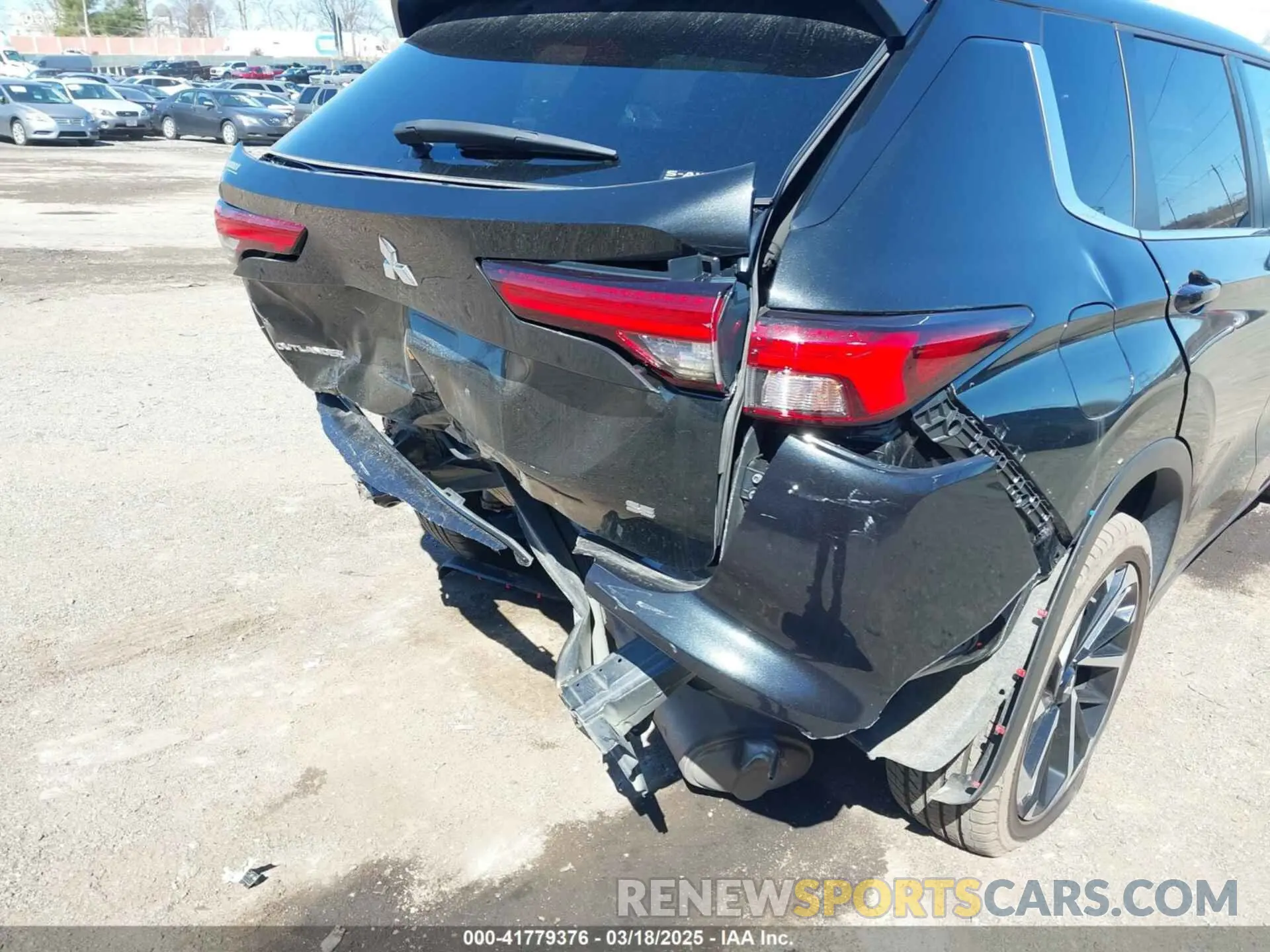 6 Photograph of a damaged car JA4J4UA84NZ013979 MITSUBISHI OUTLANDER 2022