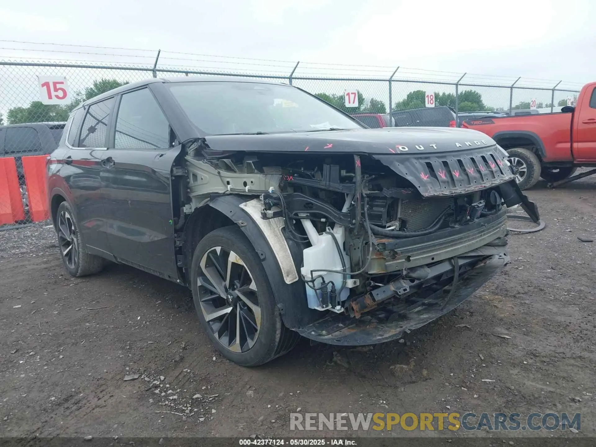 1 Photograph of a damaged car JA4J4UA84NZ037957 MITSUBISHI OUTLANDER 2022