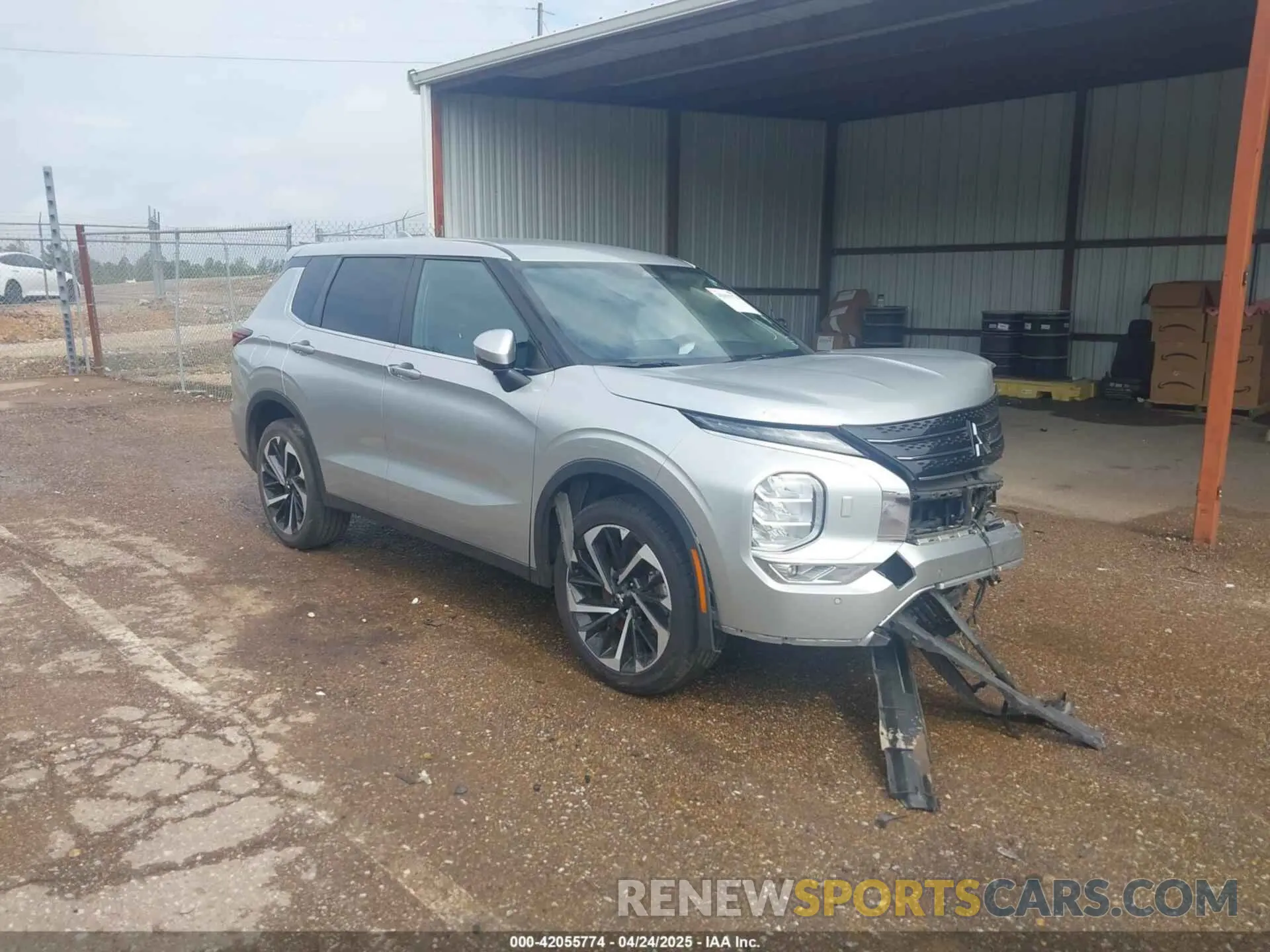 1 Photograph of a damaged car JA4J4UA84NZ052121 MITSUBISHI OUTLANDER 2022
