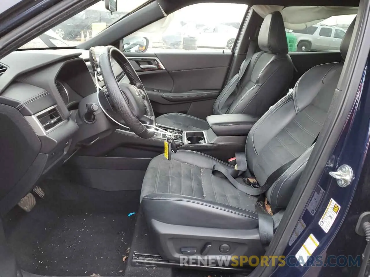 7 Photograph of a damaged car JA4J4UA84NZ055889 MITSUBISHI OUTLANDER 2022