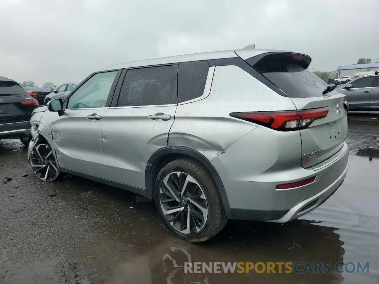 2 Photograph of a damaged car JA4J4UA85NZ042536 MITSUBISHI OUTLANDER 2022