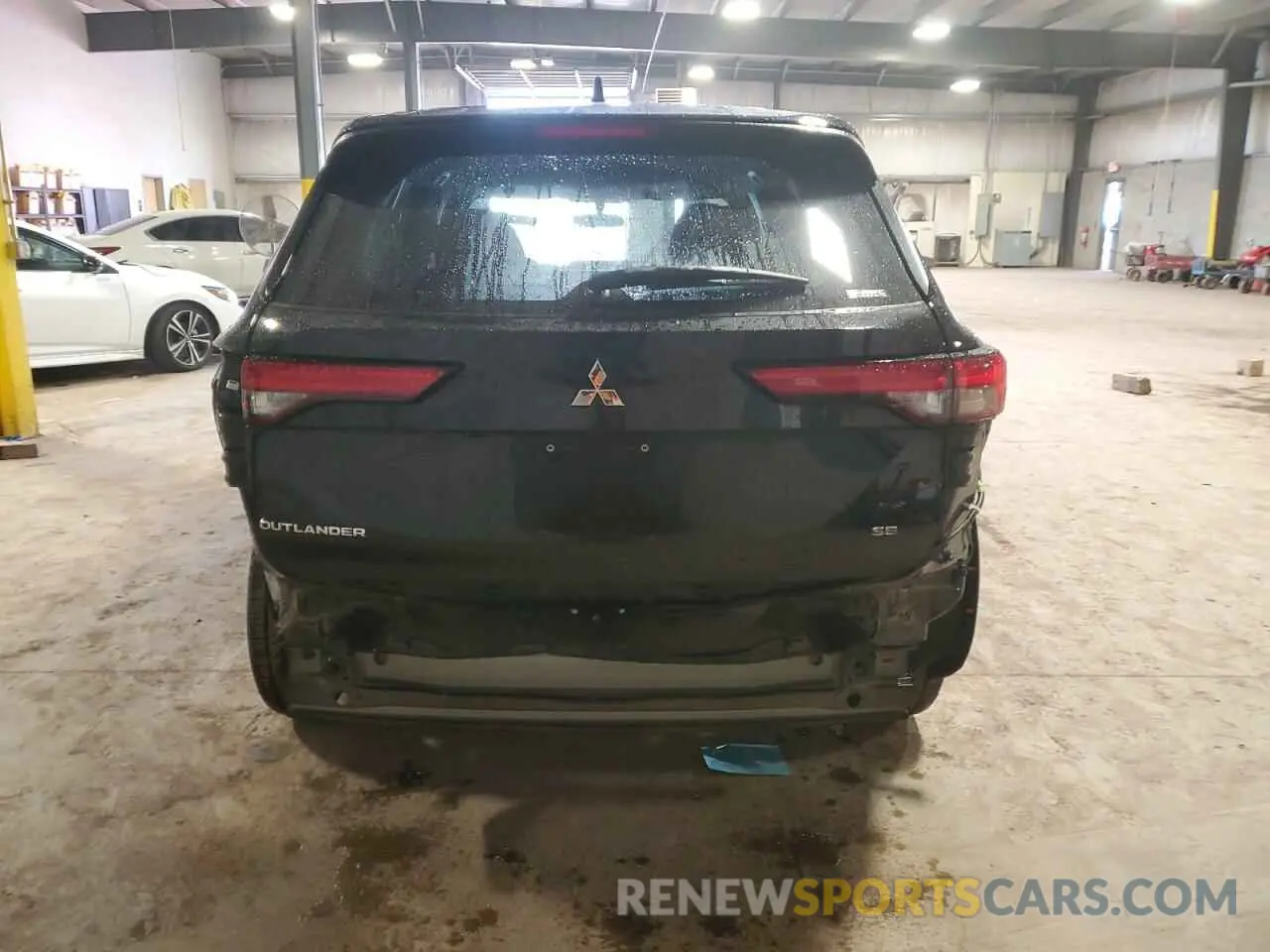 6 Photograph of a damaged car JA4J4UA86NZ011179 MITSUBISHI OUTLANDER 2022