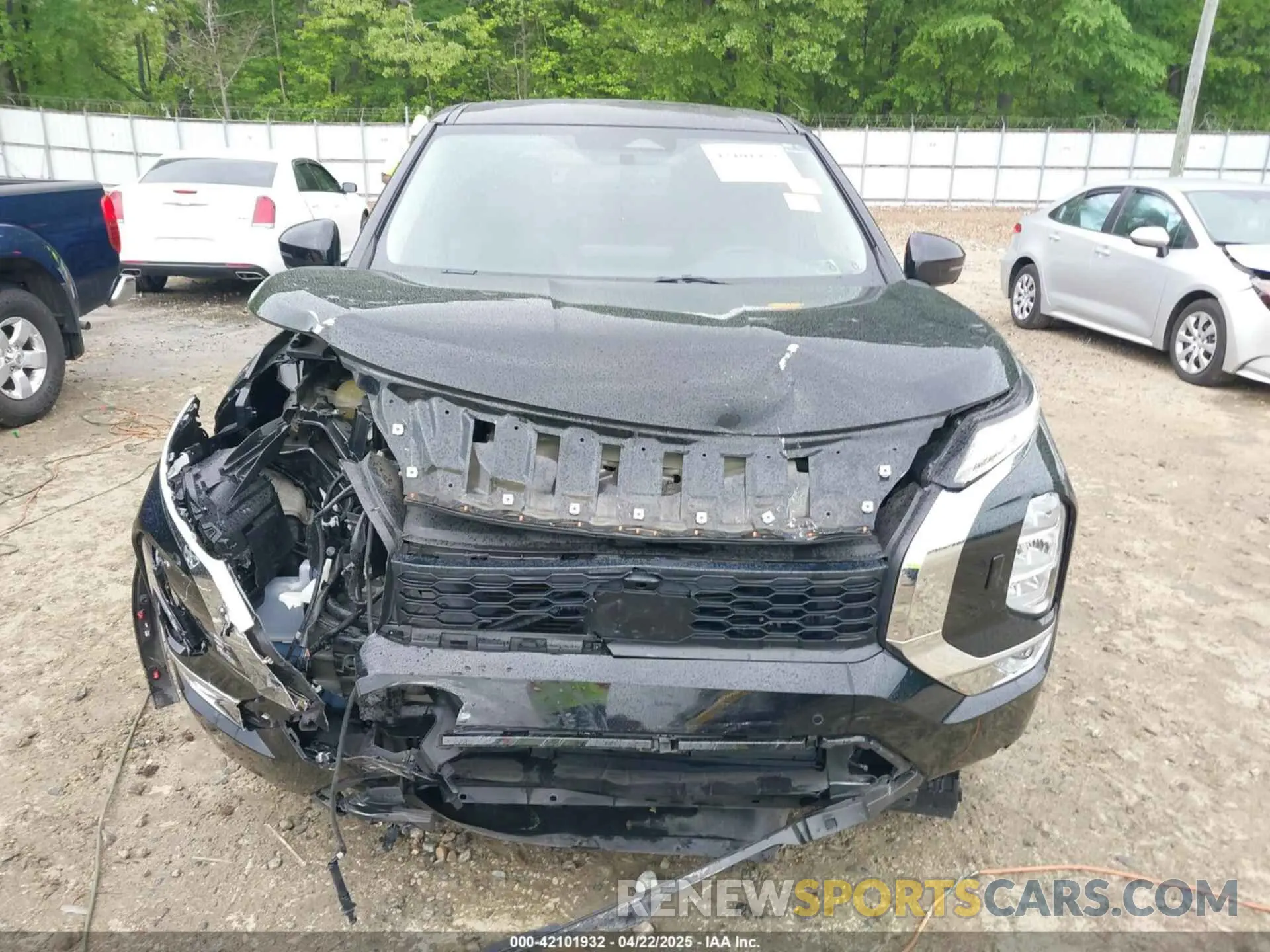 13 Photograph of a damaged car JA4J4UA86NZ011943 MITSUBISHI OUTLANDER 2022