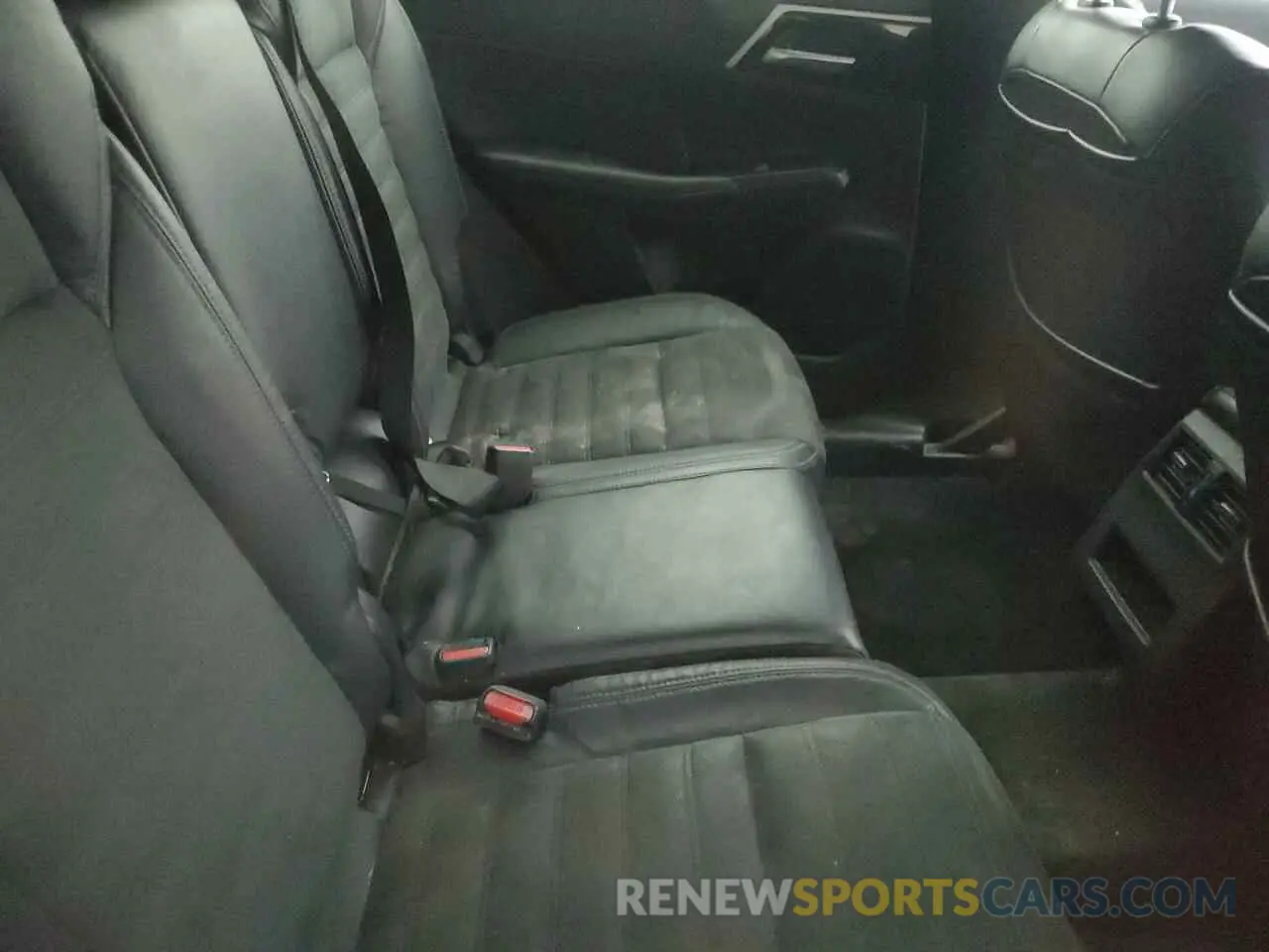 11 Photograph of a damaged car JA4J4UA86NZ017533 MITSUBISHI OUTLANDER 2022
