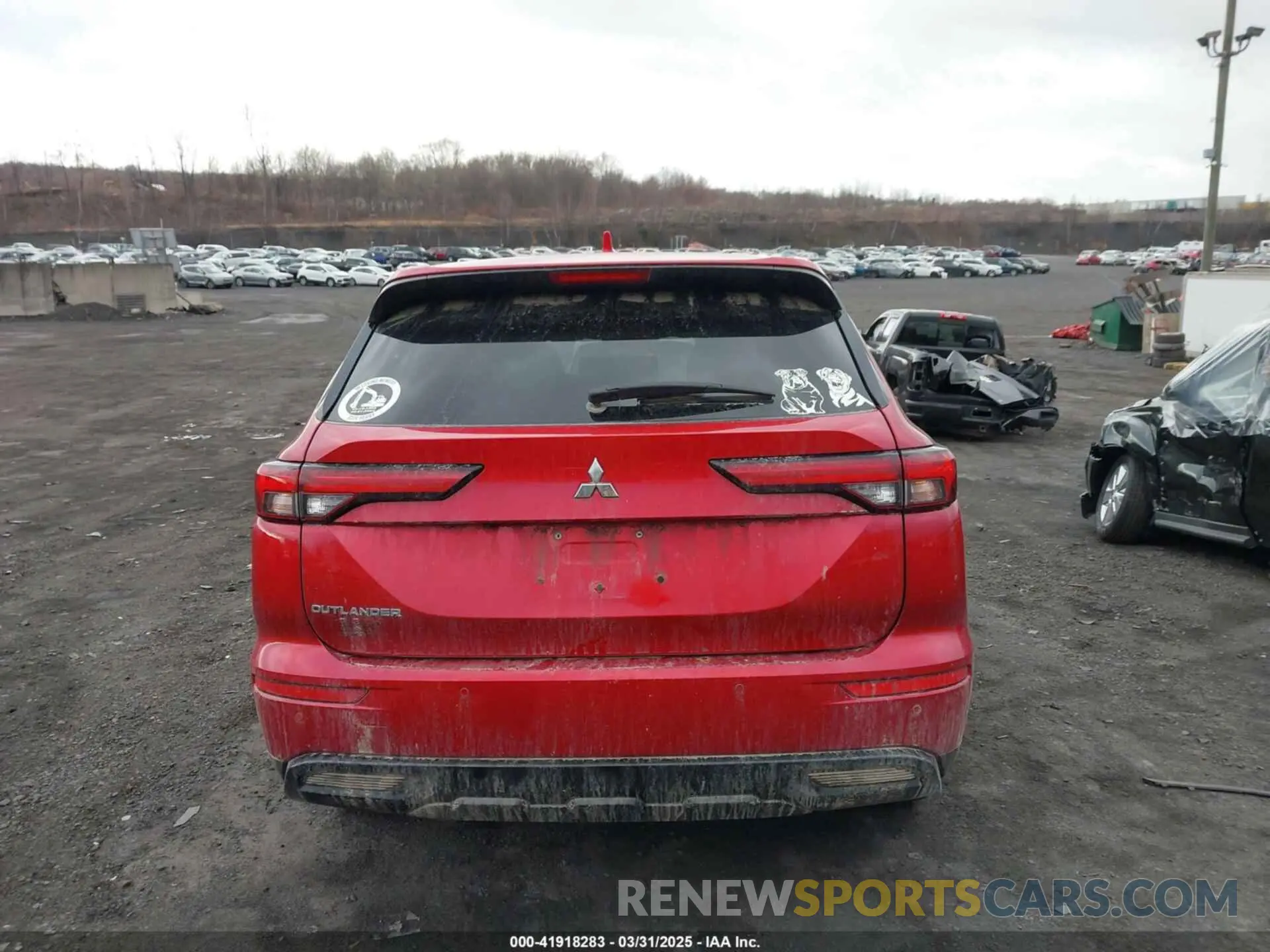 16 Photograph of a damaged car JA4J4UA86NZ055425 MITSUBISHI OUTLANDER 2022