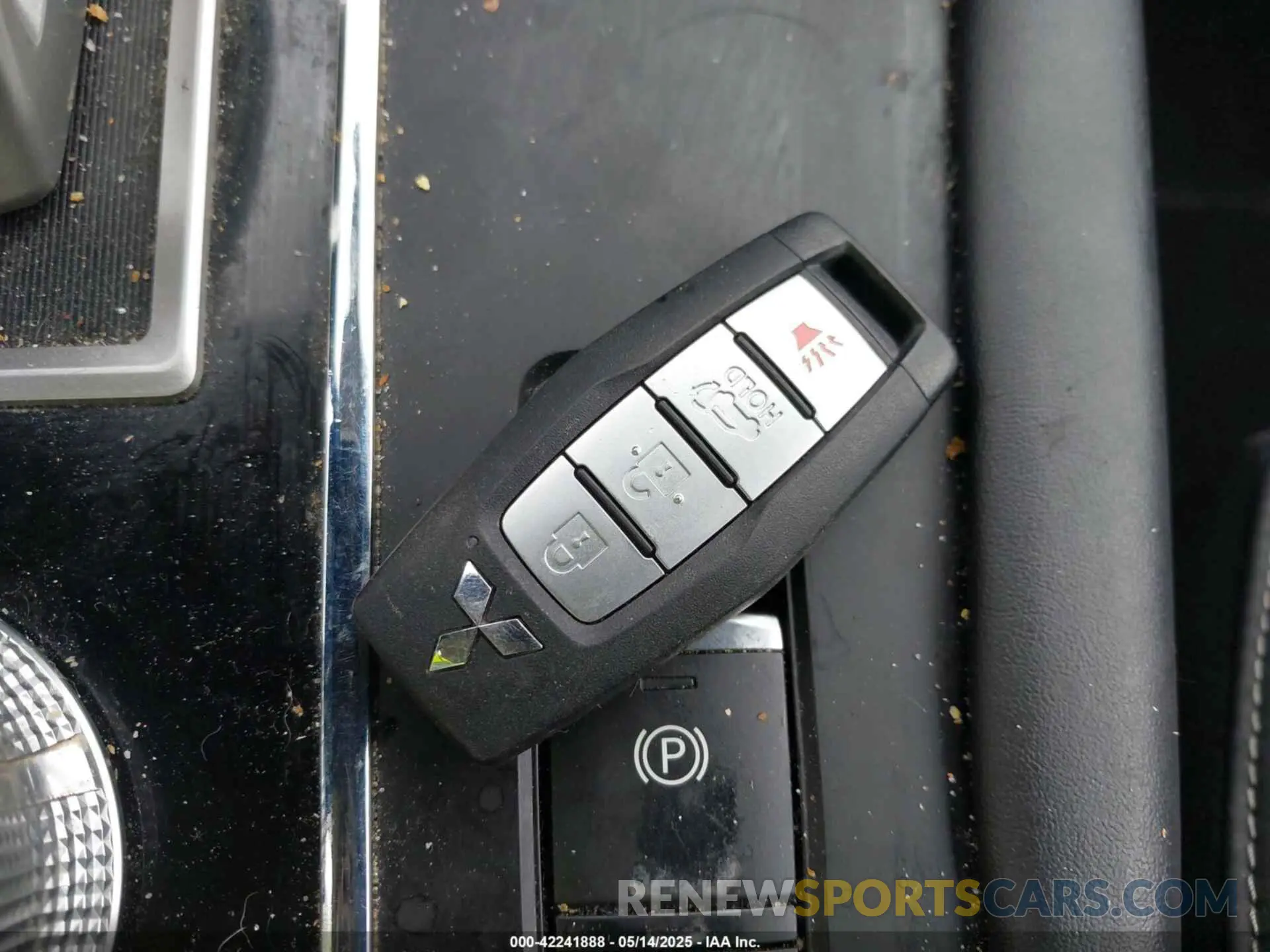 11 Photograph of a damaged car JA4J4UA86NZ081782 MITSUBISHI OUTLANDER 2022