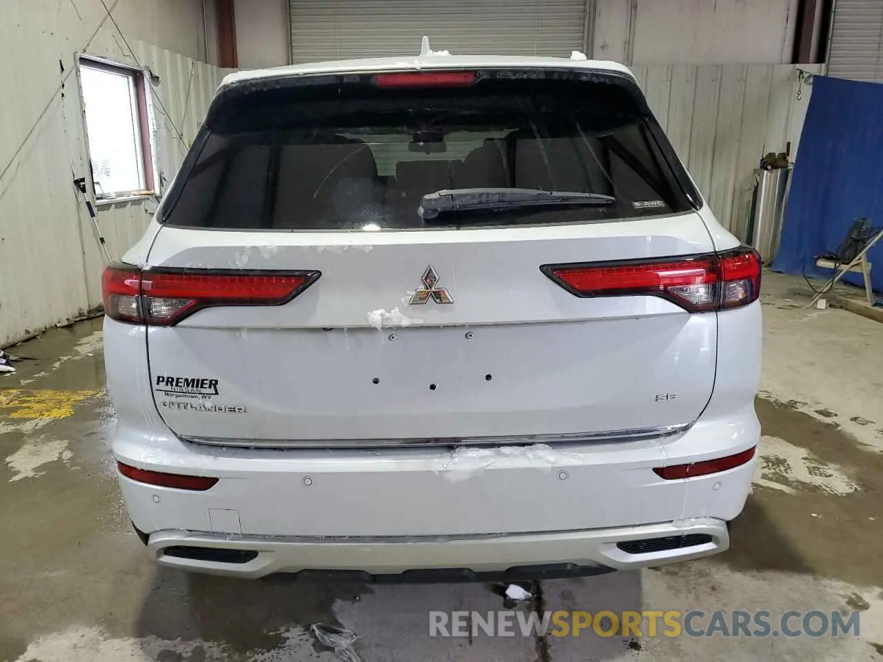 6 Photograph of a damaged car JA4J4UA87NZ031814 MITSUBISHI OUTLANDER 2022