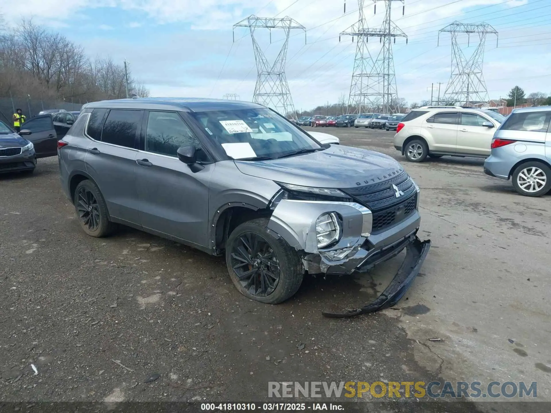 1 Photograph of a damaged car JA4J4UA87NZ078082 MITSUBISHI OUTLANDER 2022