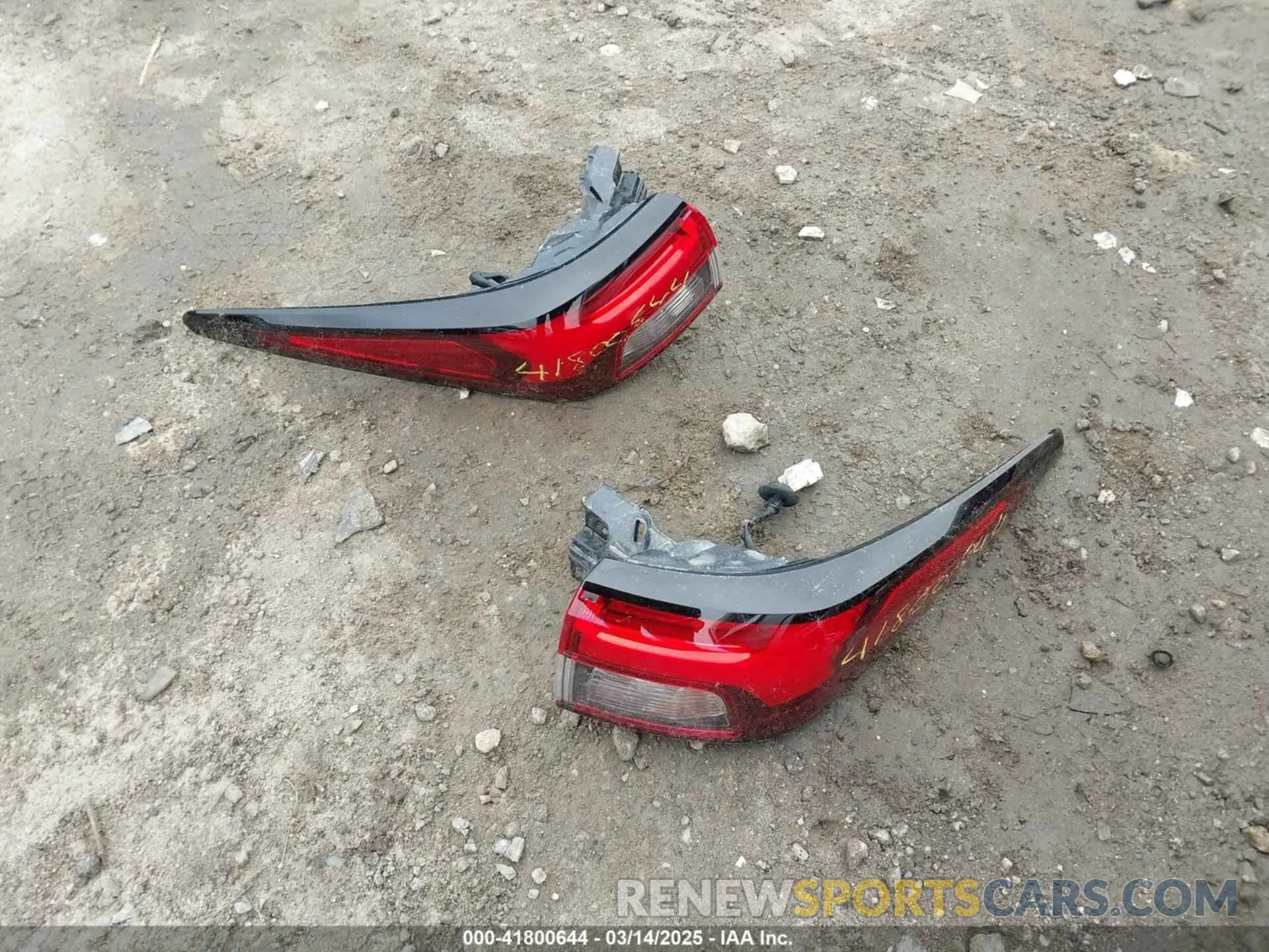 12 Photograph of a damaged car JA4J4UA89NZ068444 MITSUBISHI OUTLANDER 2022