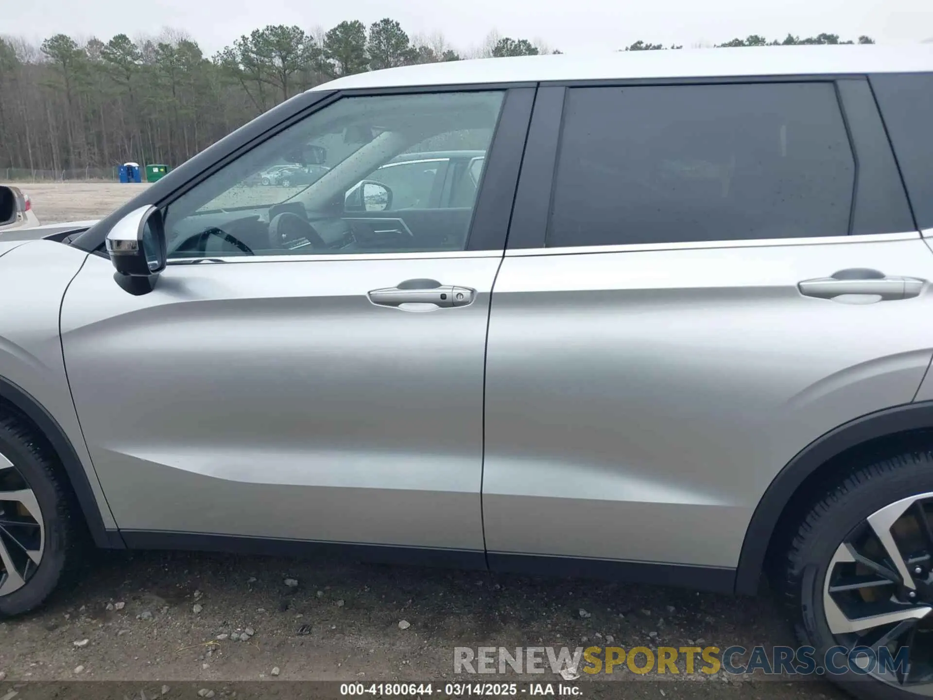 15 Photograph of a damaged car JA4J4UA89NZ068444 MITSUBISHI OUTLANDER 2022