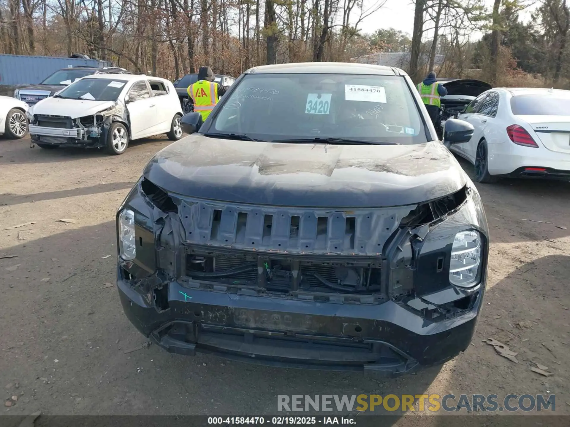 12 Photograph of a damaged car JA4J4UA8XNZ009760 MITSUBISHI OUTLANDER 2022
