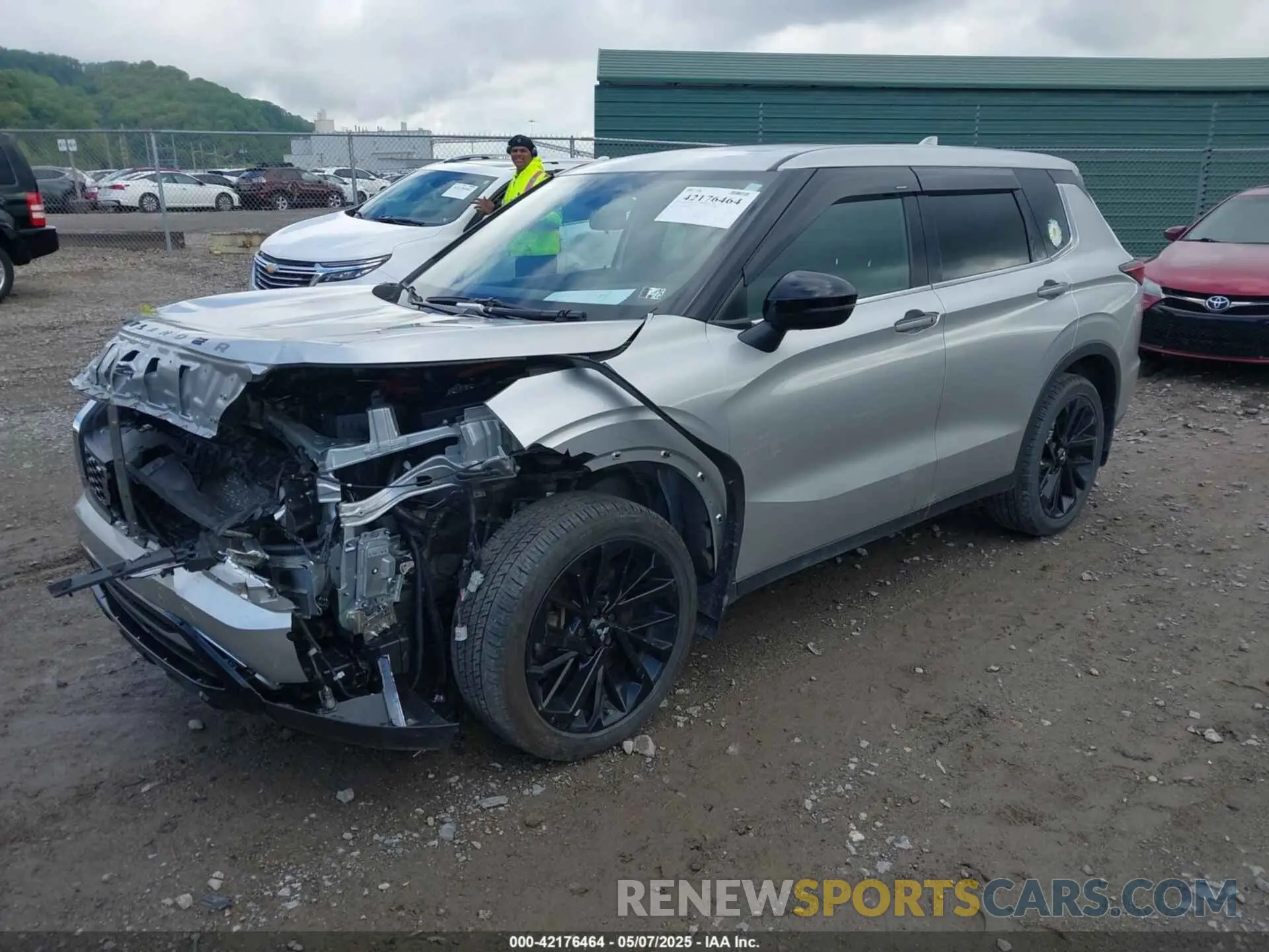 2 Photograph of a damaged car JA4J4UA8XNZ078108 MITSUBISHI OUTLANDER 2022