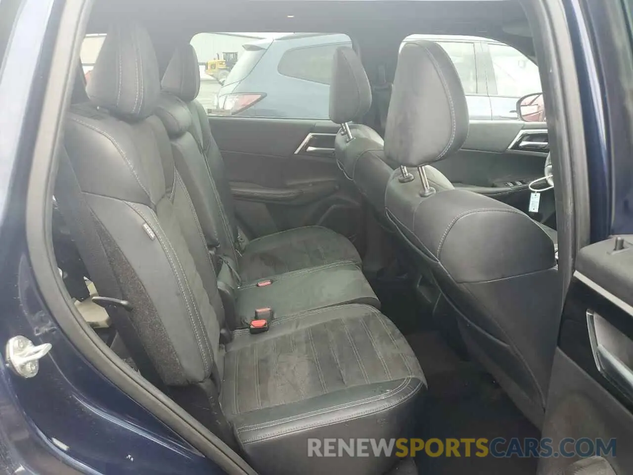 11 Photograph of a damaged car JA4J4UA8XNZ090050 MITSUBISHI OUTLANDER 2022