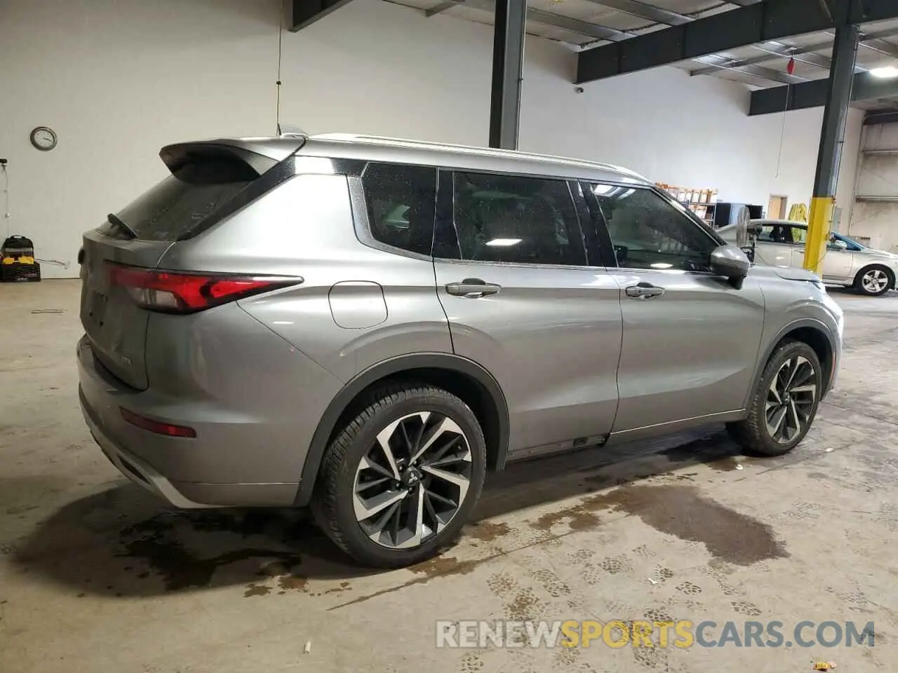 3 Photograph of a damaged car JA4J4VA80NZ008333 MITSUBISHI OUTLANDER 2022