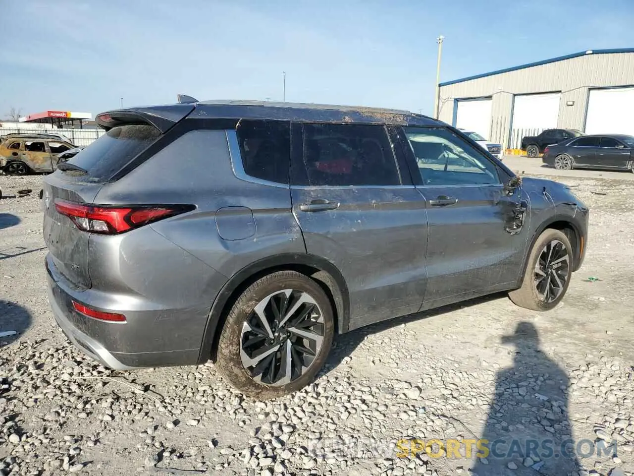 3 Photograph of a damaged car JA4J4VA82NZ060109 MITSUBISHI OUTLANDER 2022