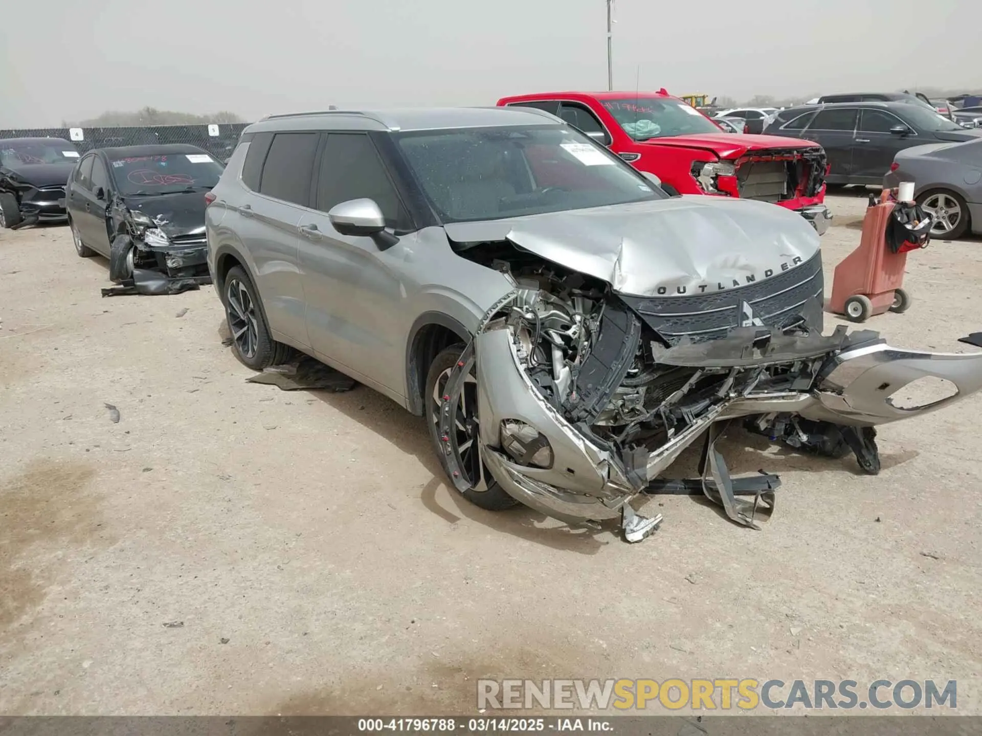 1 Photograph of a damaged car JA4J4VA83NZ038216 MITSUBISHI OUTLANDER 2022