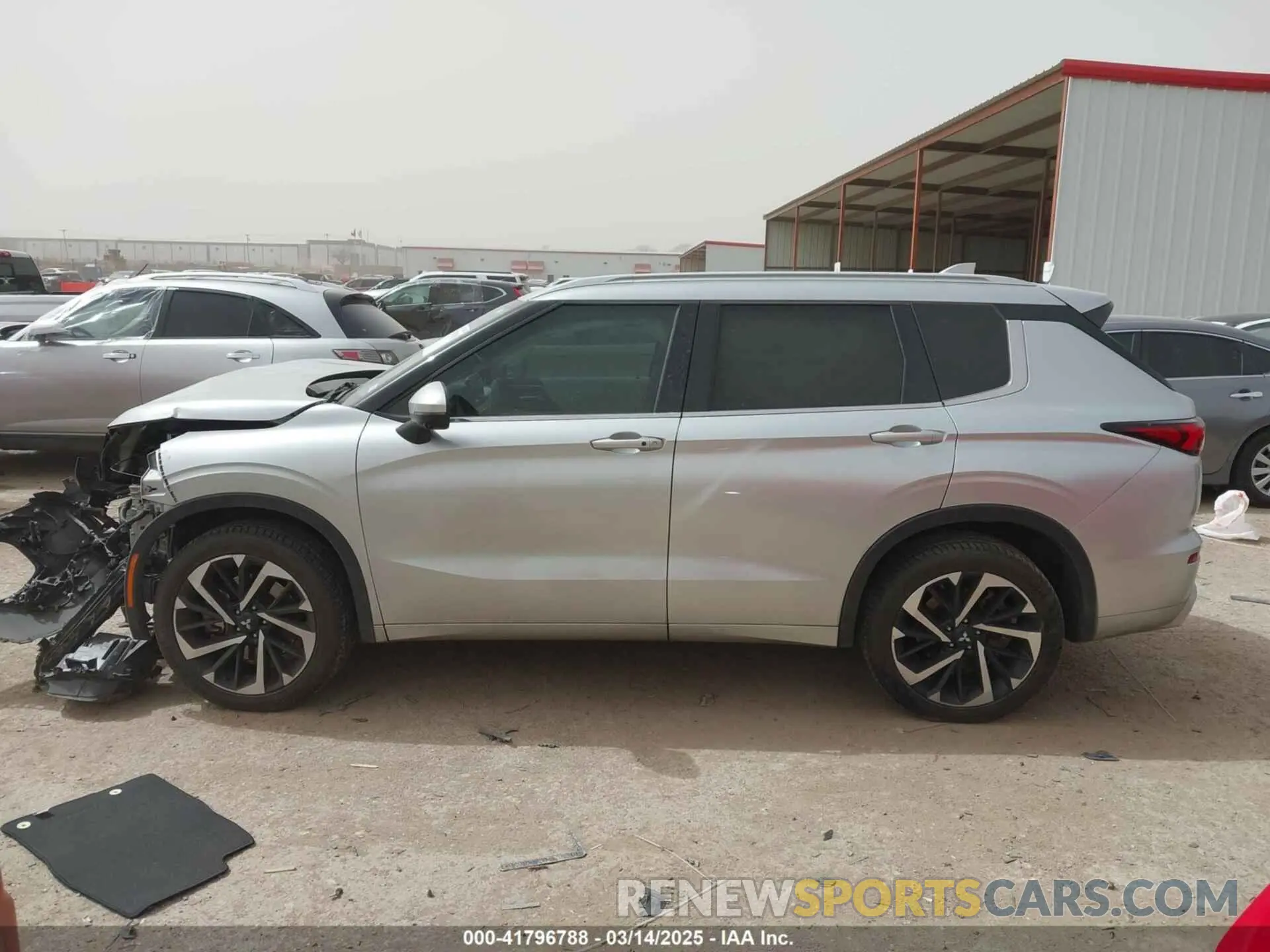 14 Photograph of a damaged car JA4J4VA83NZ038216 MITSUBISHI OUTLANDER 2022