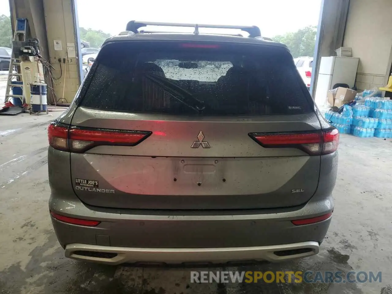 6 Photograph of a damaged car JA4J4VA84NZ074142 MITSUBISHI OUTLANDER 2022