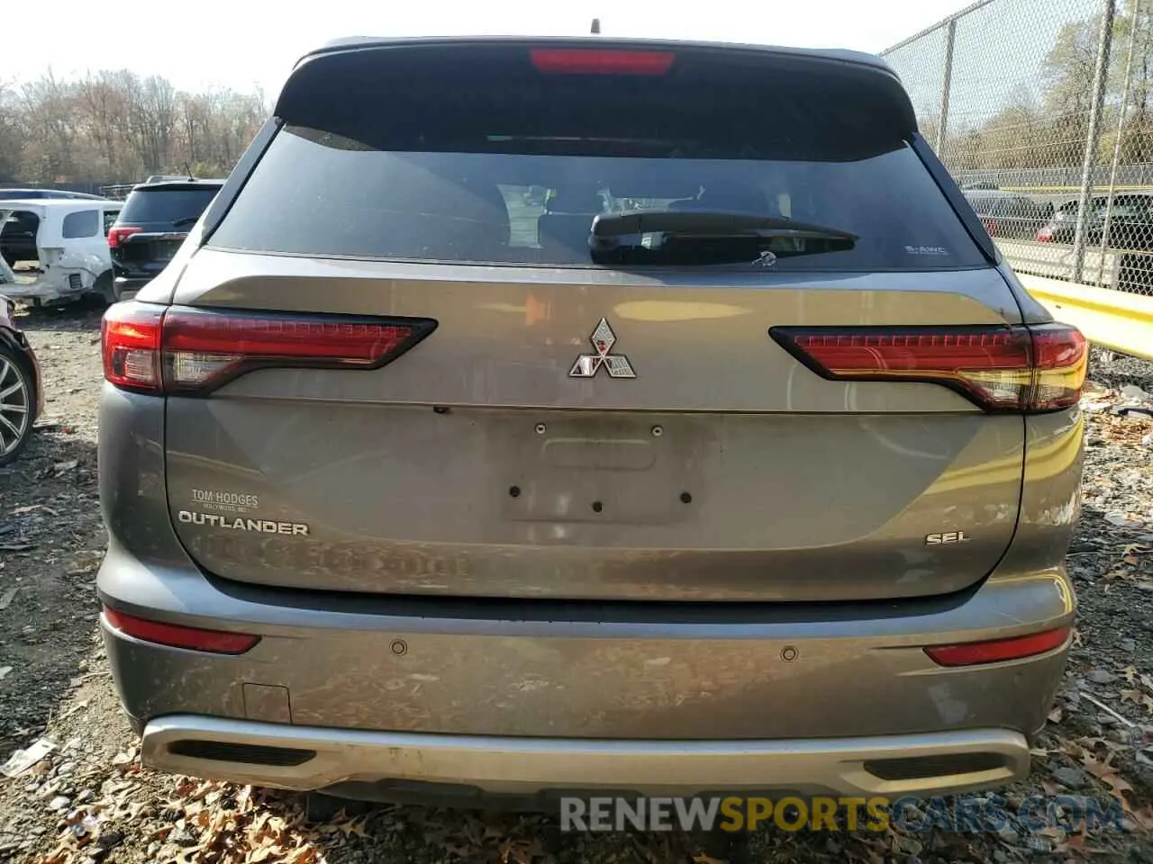 6 Photograph of a damaged car JA4J4VA86NZ091086 MITSUBISHI OUTLANDER 2022
