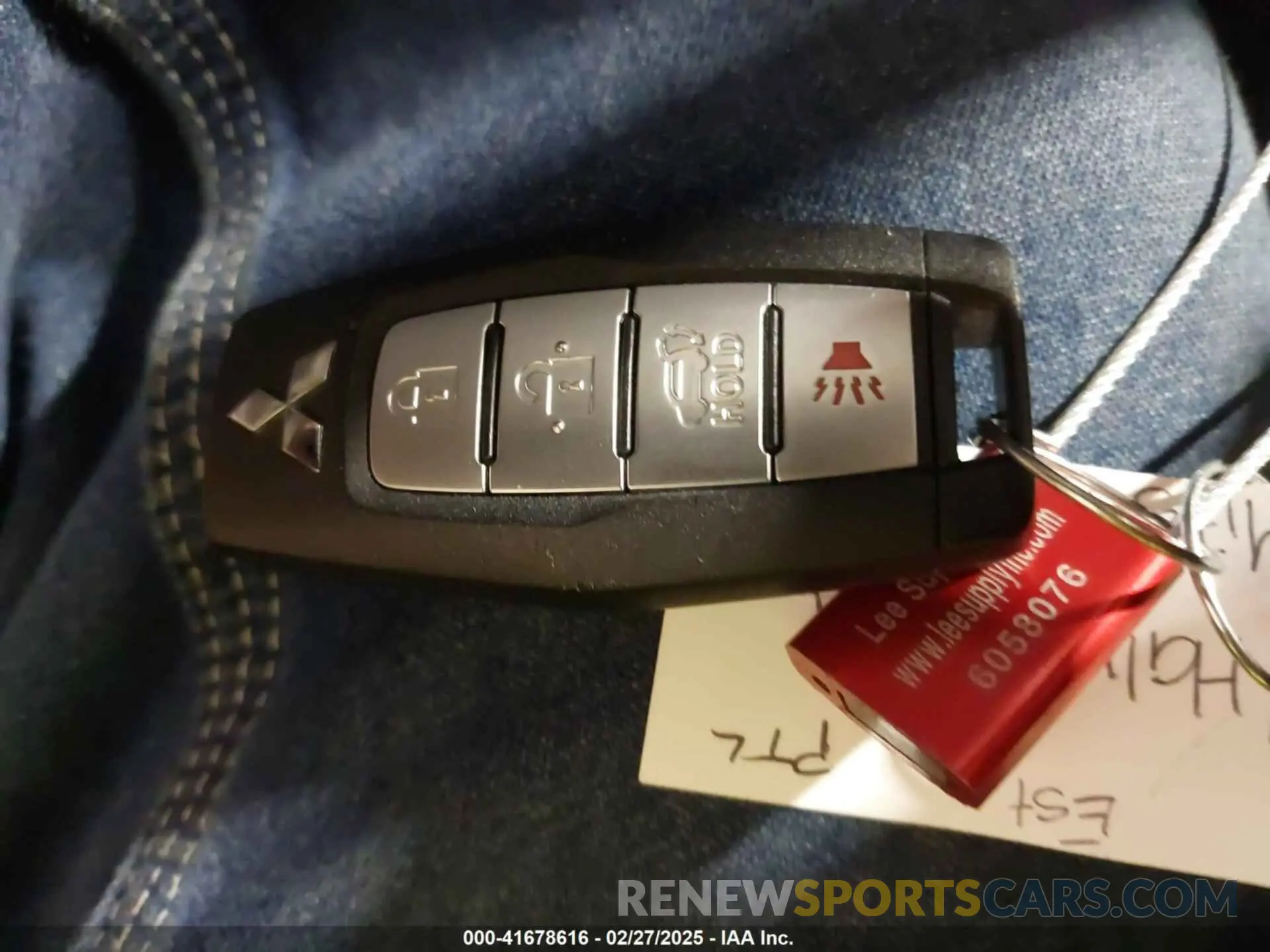 11 Photograph of a damaged car JA4J4VA86NZ091248 MITSUBISHI OUTLANDER 2022
