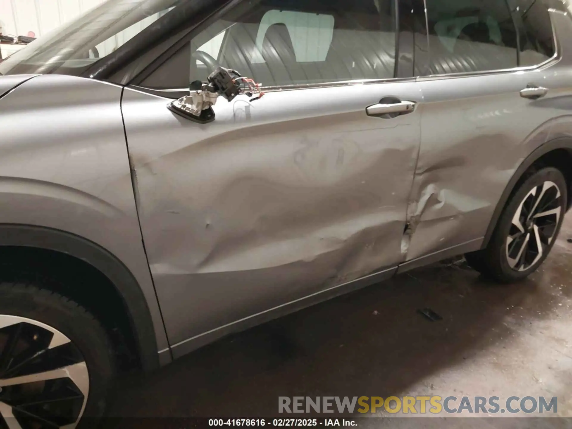 6 Photograph of a damaged car JA4J4VA86NZ091248 MITSUBISHI OUTLANDER 2022