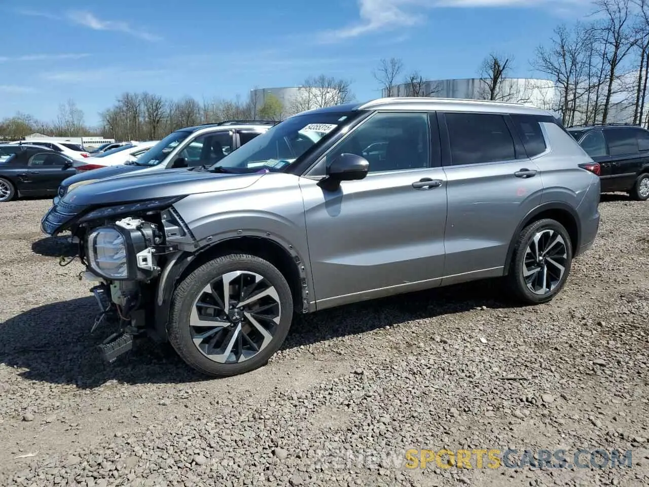 1 Photograph of a damaged car JA4J4VA87NZ060784 MITSUBISHI OUTLANDER 2022