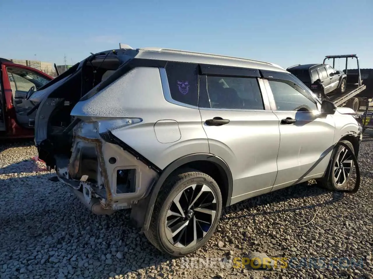 3 Photograph of a damaged car JA4J4VA87NZ061370 MITSUBISHI OUTLANDER 2022