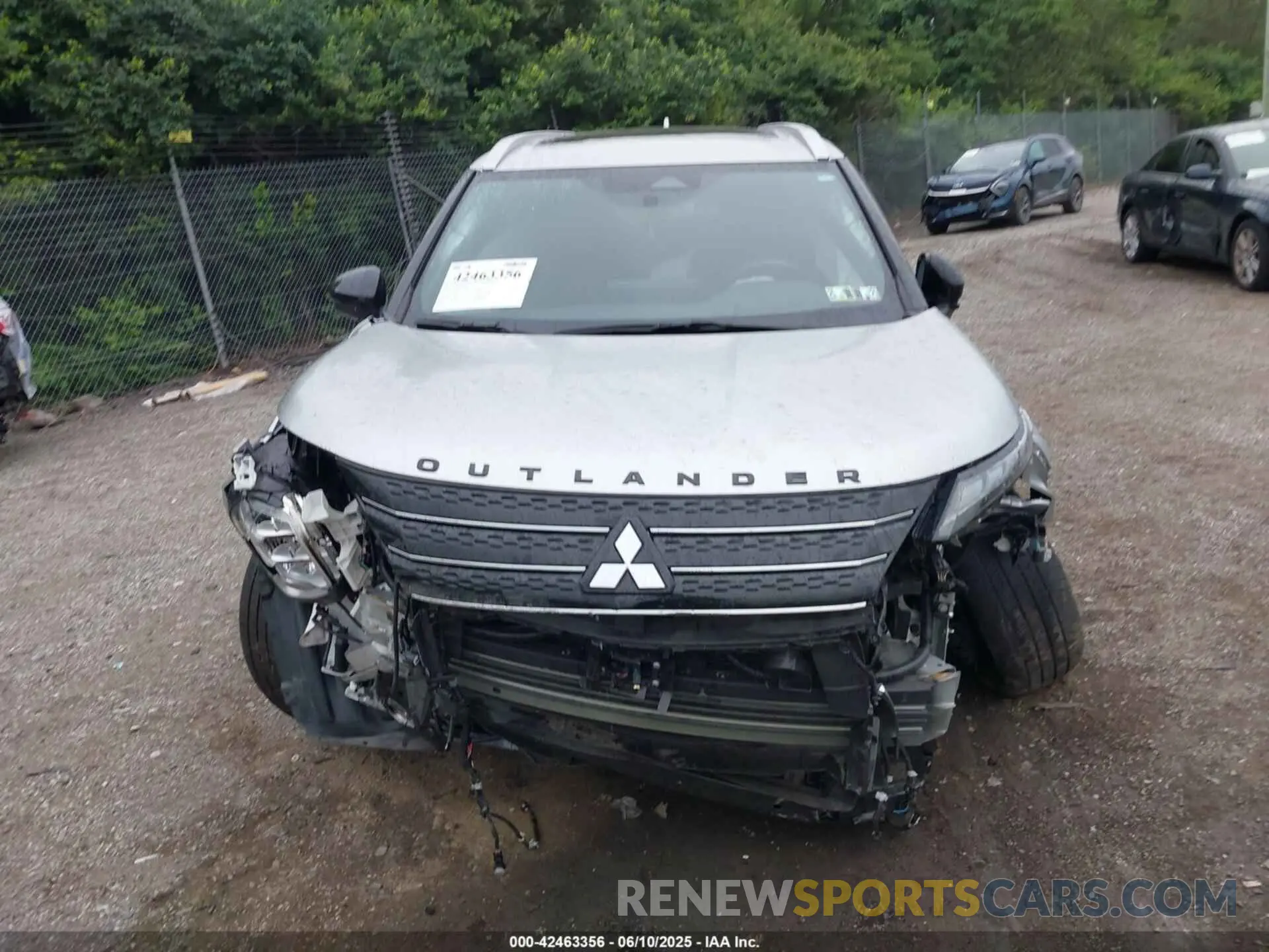 12 Photograph of a damaged car JA4J4VA87NZ090464 MITSUBISHI OUTLANDER 2022