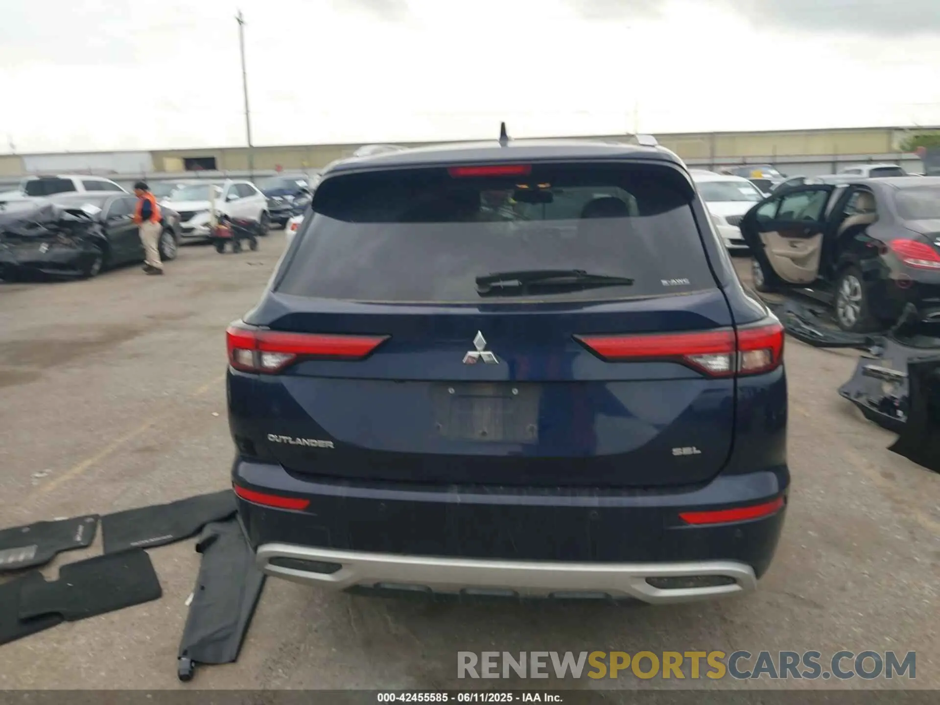 16 Photograph of a damaged car JA4J4VA88NZ071096 MITSUBISHI OUTLANDER 2022