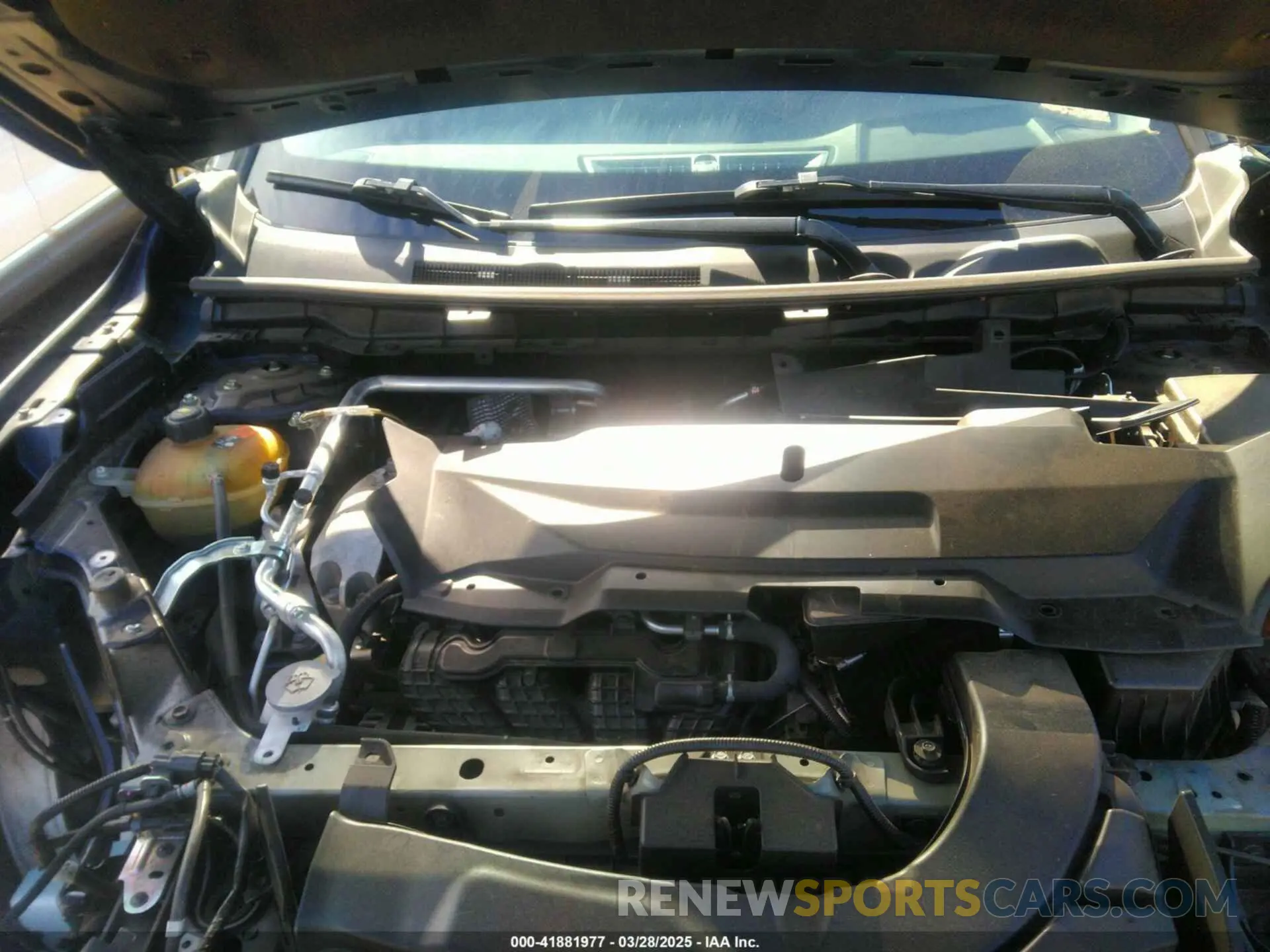 10 Photograph of a damaged car JA4J4VA88NZ077707 MITSUBISHI OUTLANDER 2022