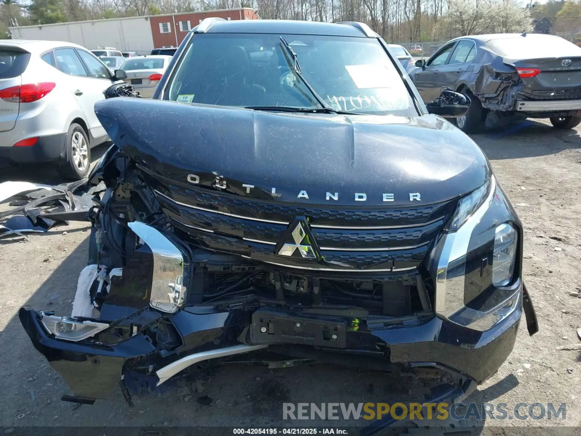 13 Photograph of a damaged car JA4J4VA88NZ085371 MITSUBISHI OUTLANDER 2022
