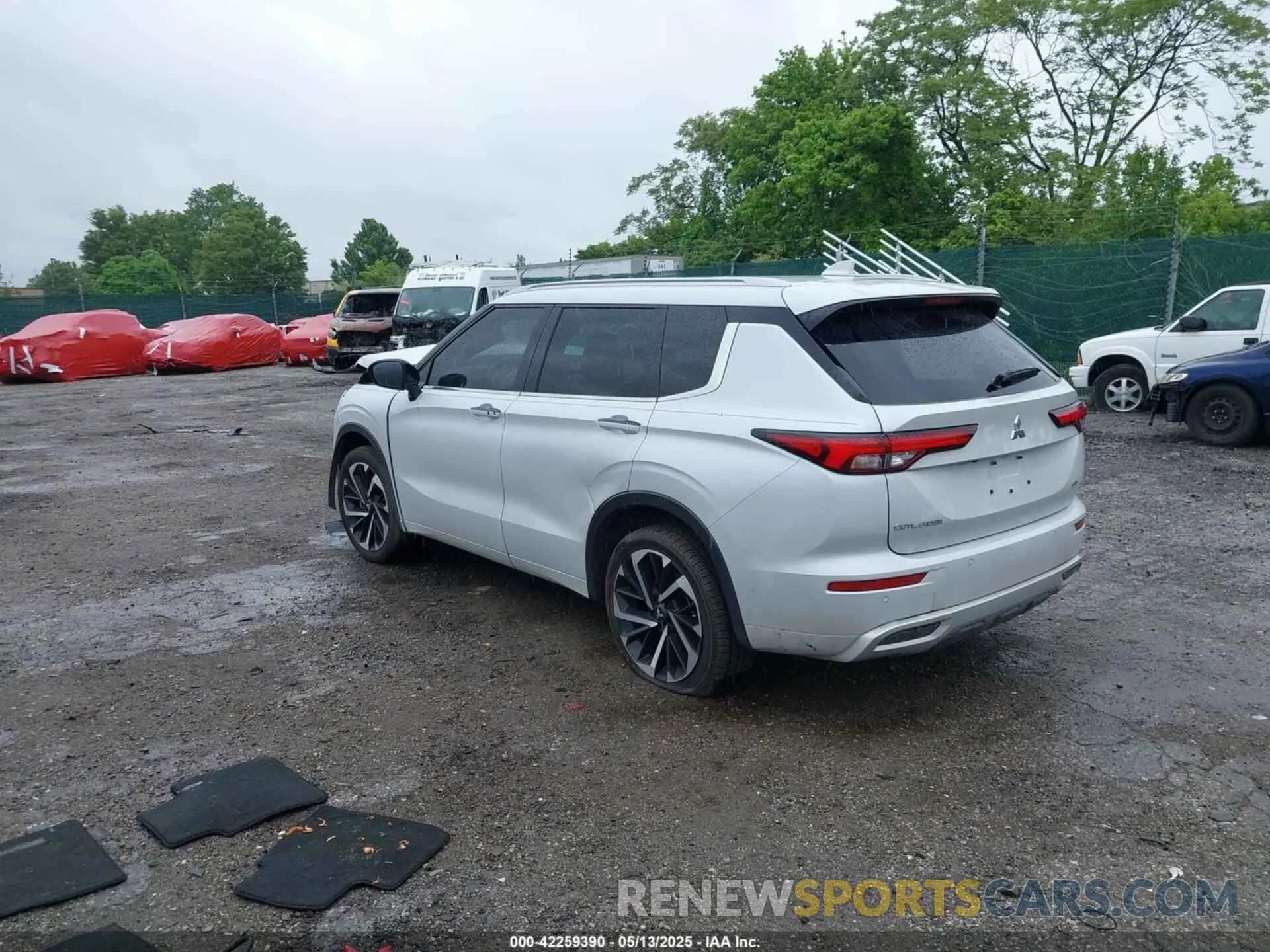 3 Photograph of a damaged car JA4J4VA8XNZ089356 MITSUBISHI OUTLANDER 2022