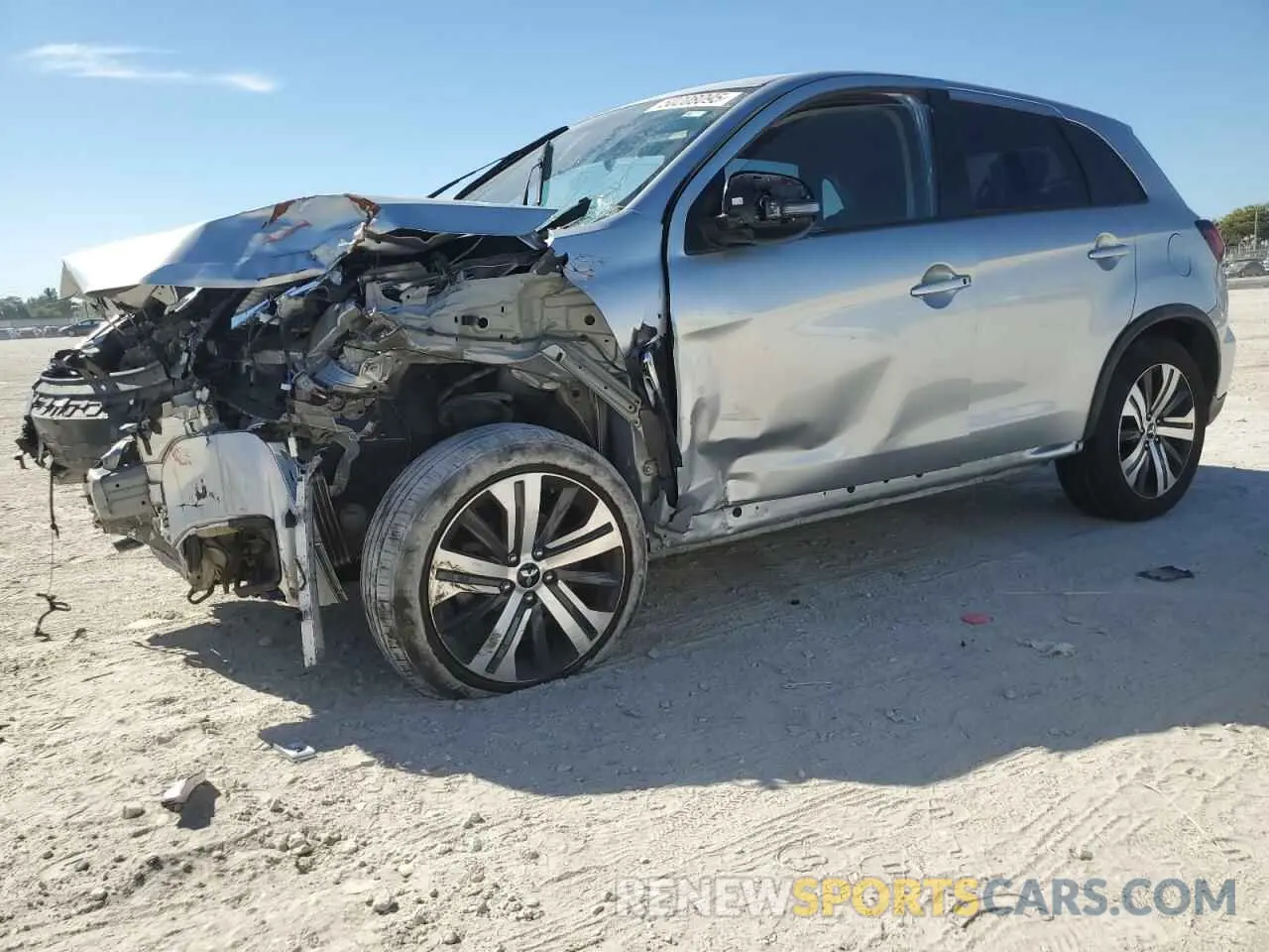 1 Photograph of a damaged car JA4ARUAU4PU004813 MITSUBISHI OUTLANDER 2023