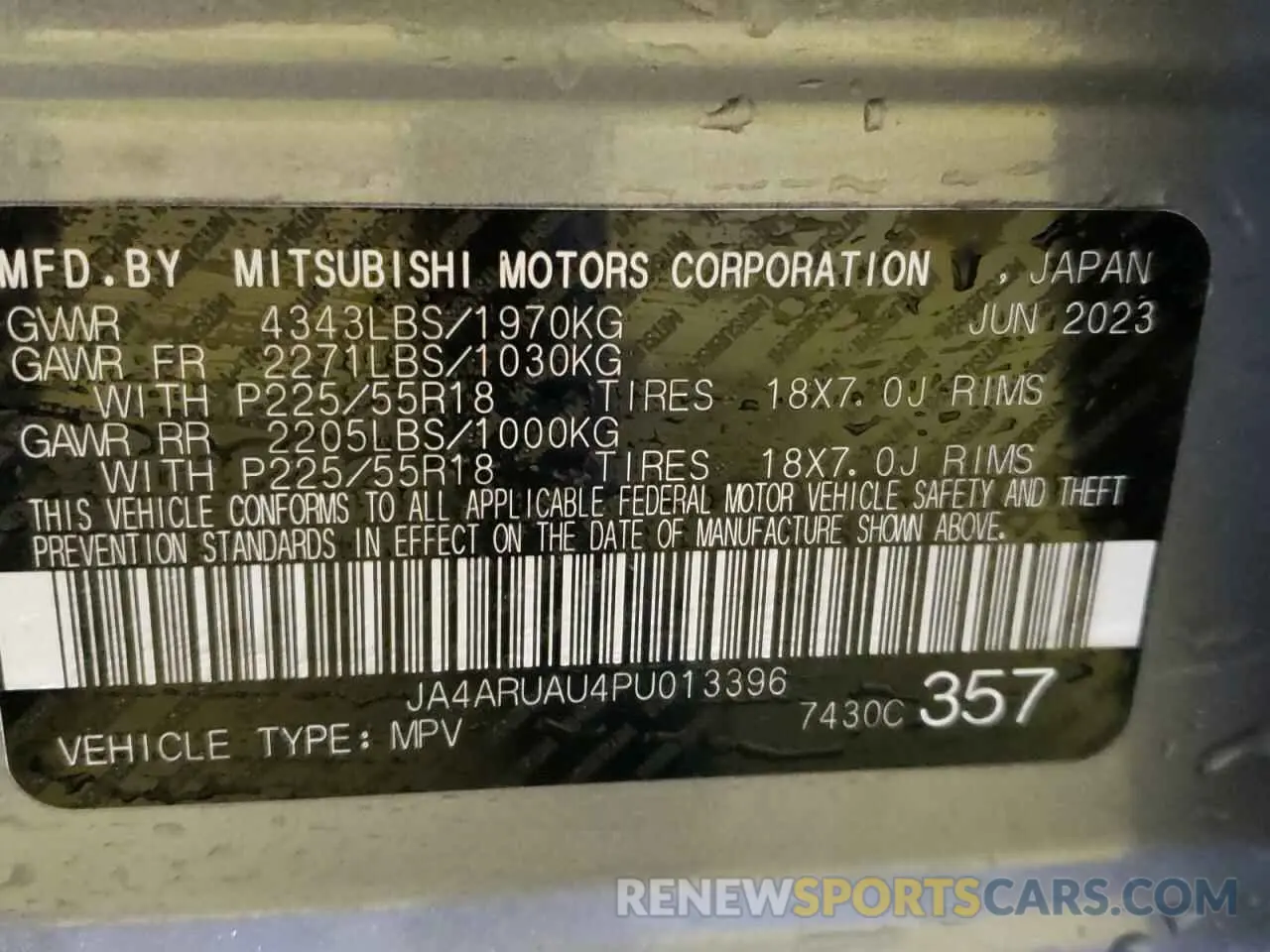 14 Photograph of a damaged car JA4ARUAU4PU013396 MITSUBISHI OUTLANDER 2023