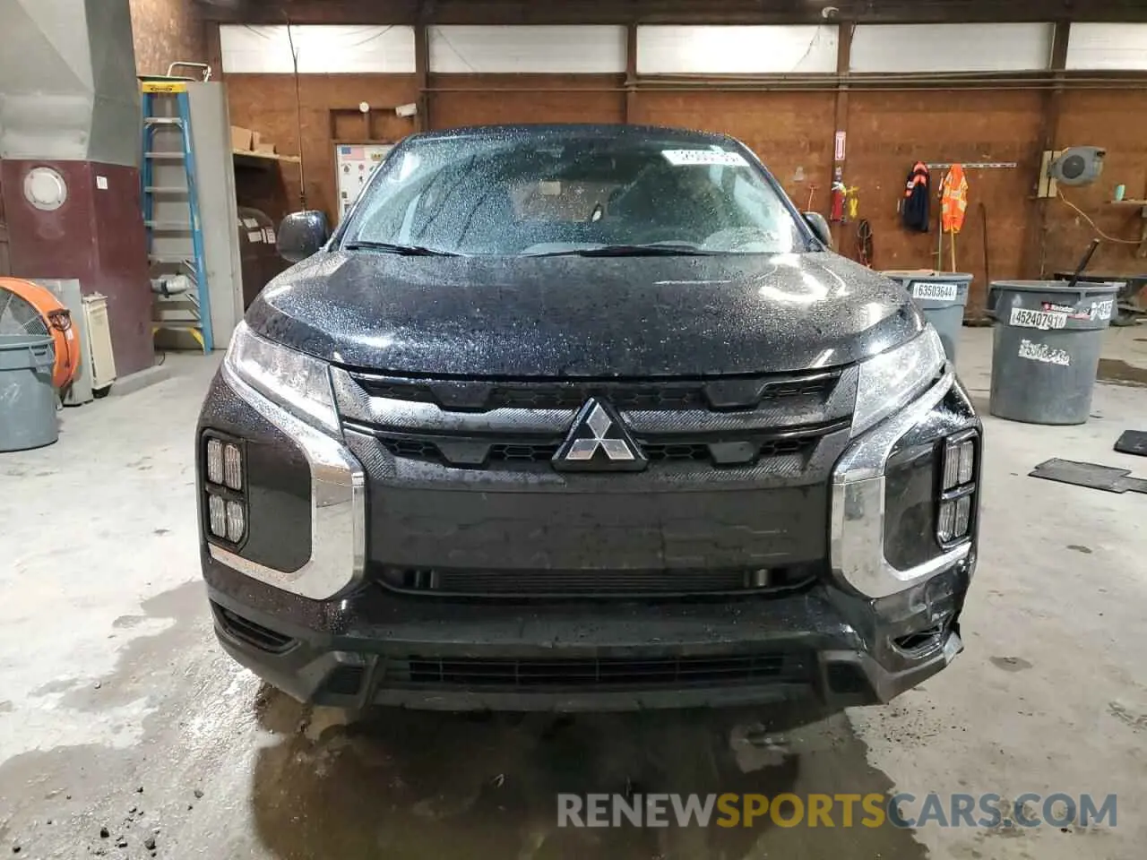 5 Photograph of a damaged car JA4ARUAU4PU013625 MITSUBISHI OUTLANDER 2023